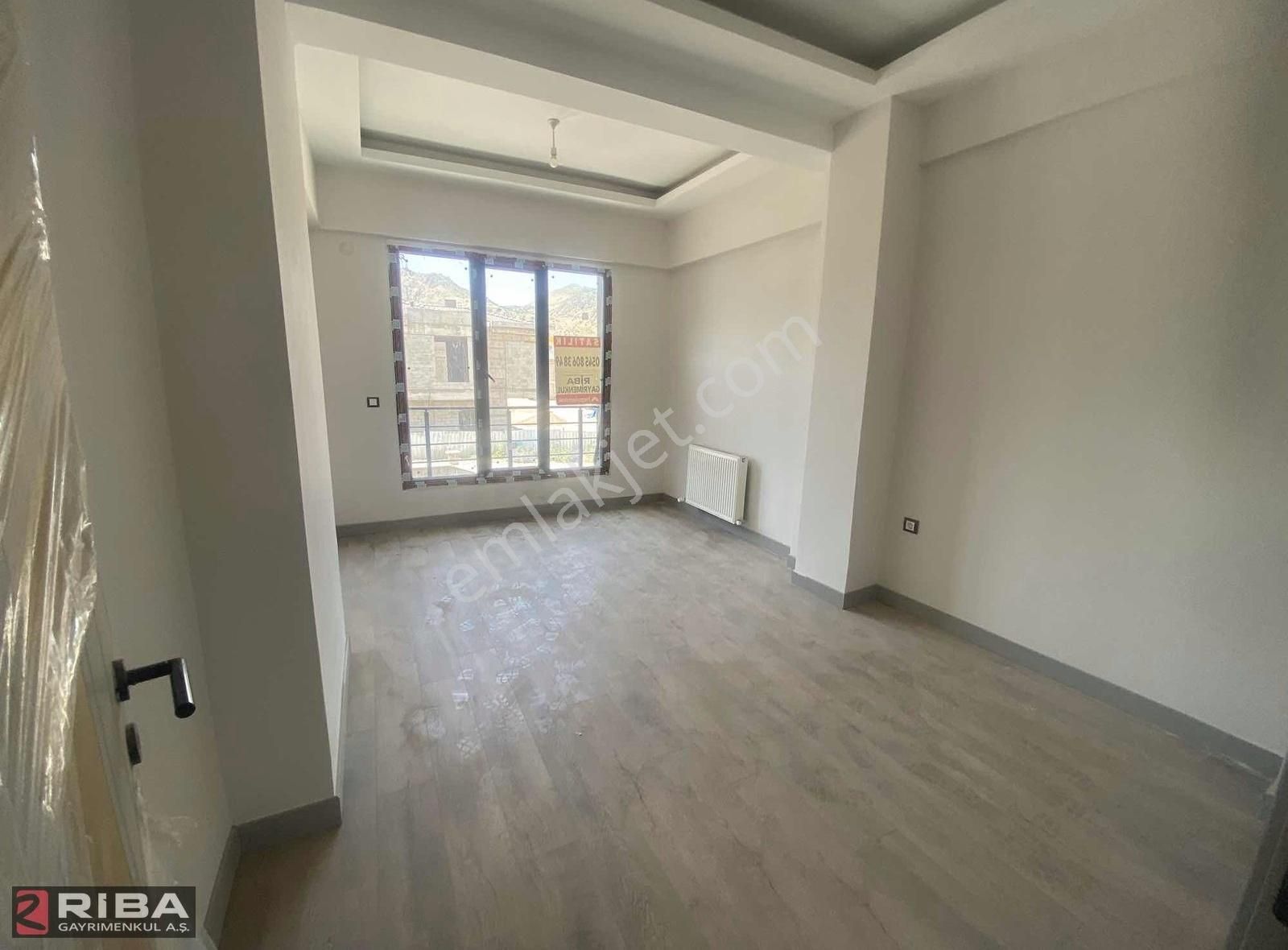 8 Odalı Satılık Villa Altınoluk Ta Bodrumlu - Görsel 4
