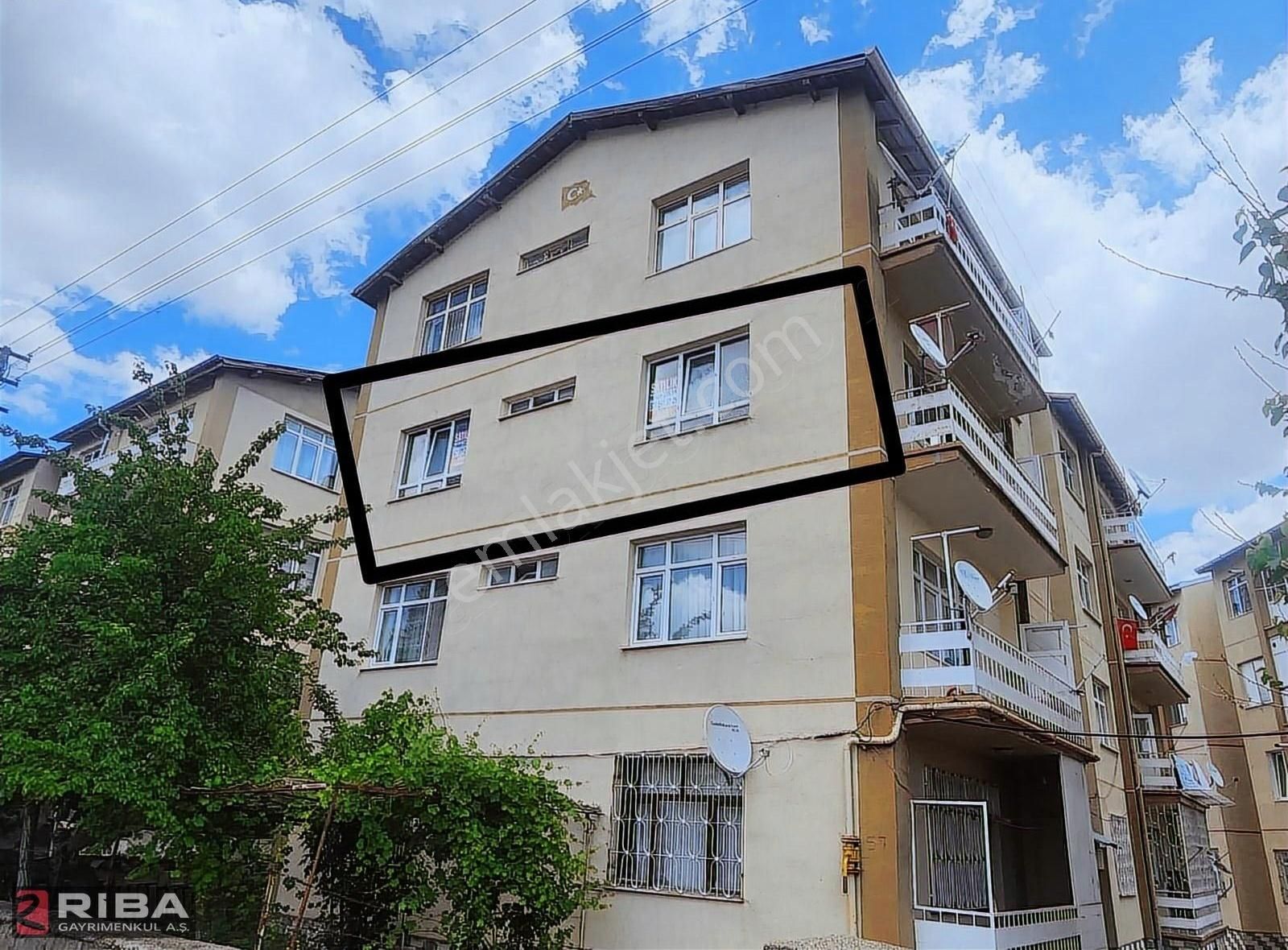 Kayabaşı Mahallesi'nde 150 M² 3+1 Bakımlı Daire Merkezi Konum