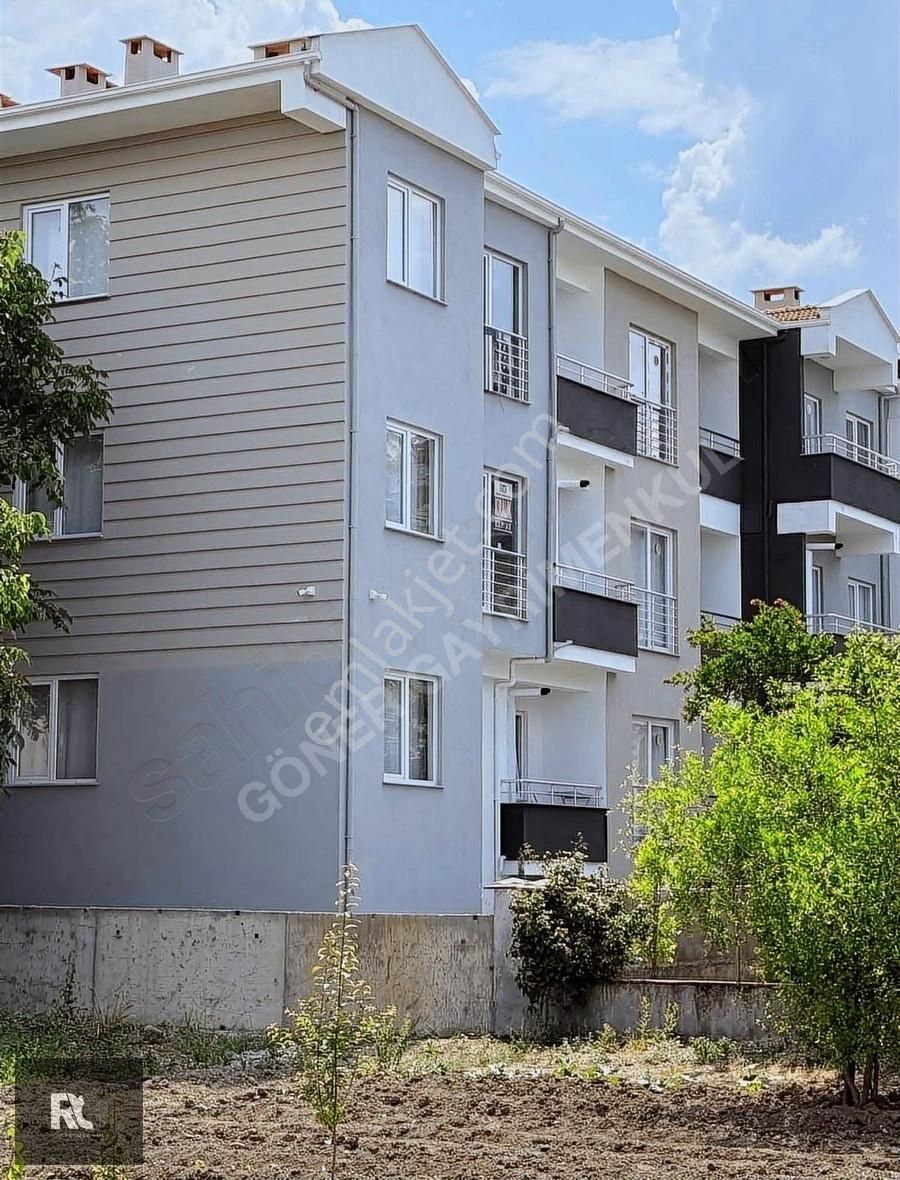 Plevne Mah.adliye,hastane,avm Yakını Kiralık Sıfır Arakat Daire
