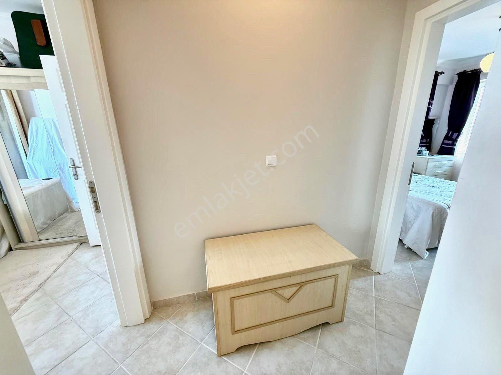 Full Manzaralı Büyük Bahçeli Köşebaşı Ev Özel Plajlı Sitede Acil - Görsel 31