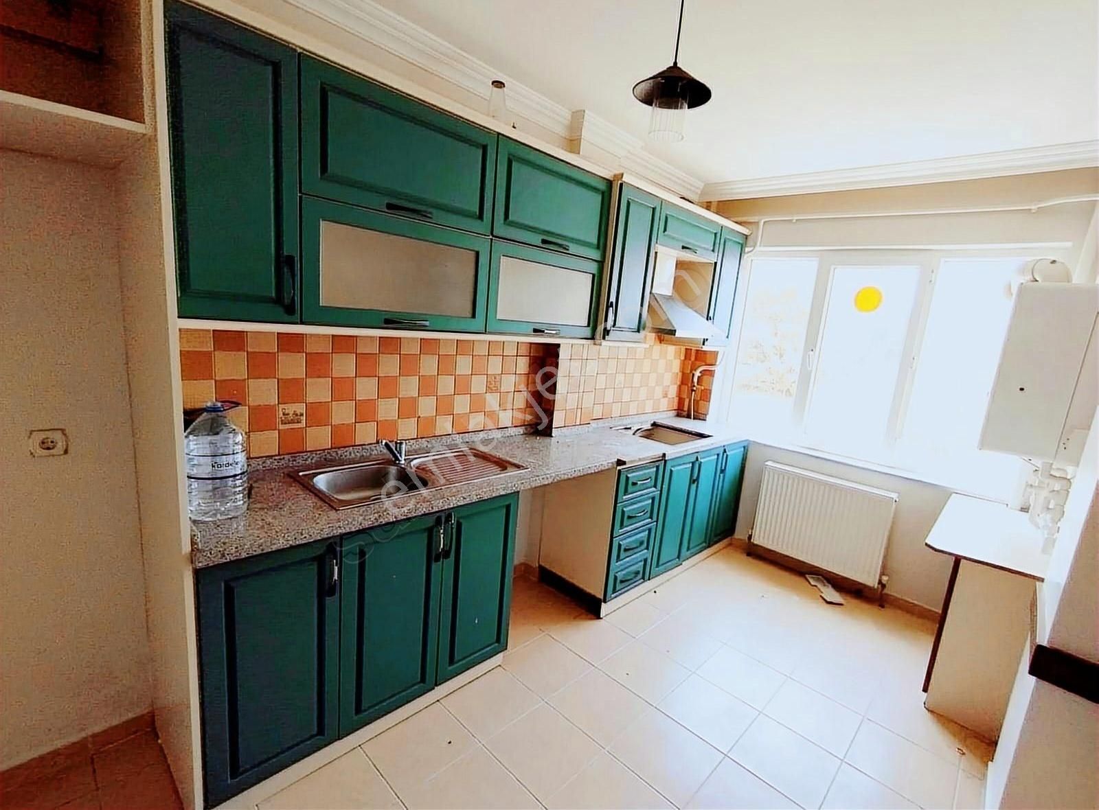 Siteler Mahallesi'nde, 3+1, 140 M2, Yüksek Giriş Satılık Daire!!