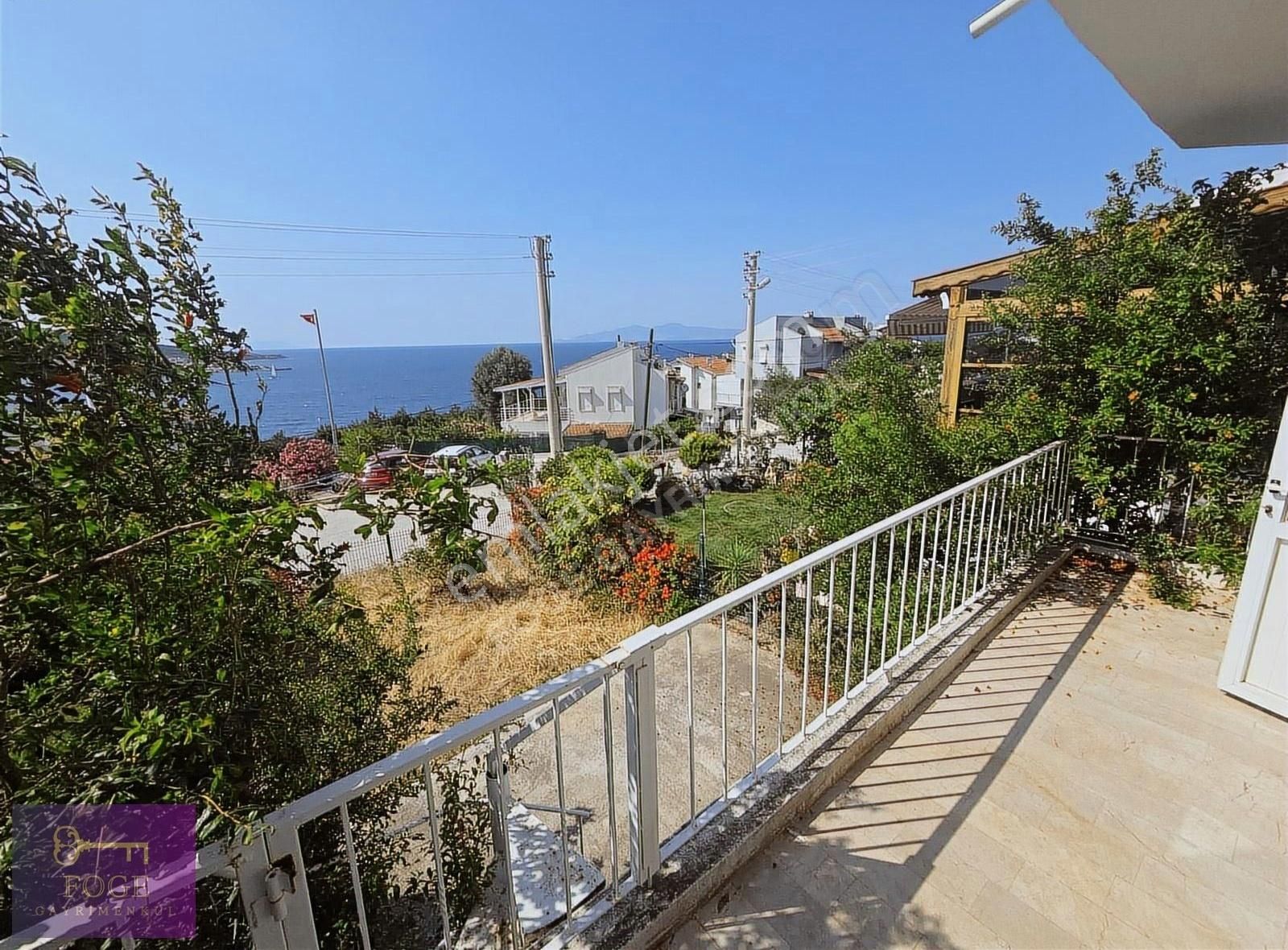 Yenifoça'da Deniz Ve Marina Manzaralı 3+1 Bahçeli Satılık Villa - Görsel 21