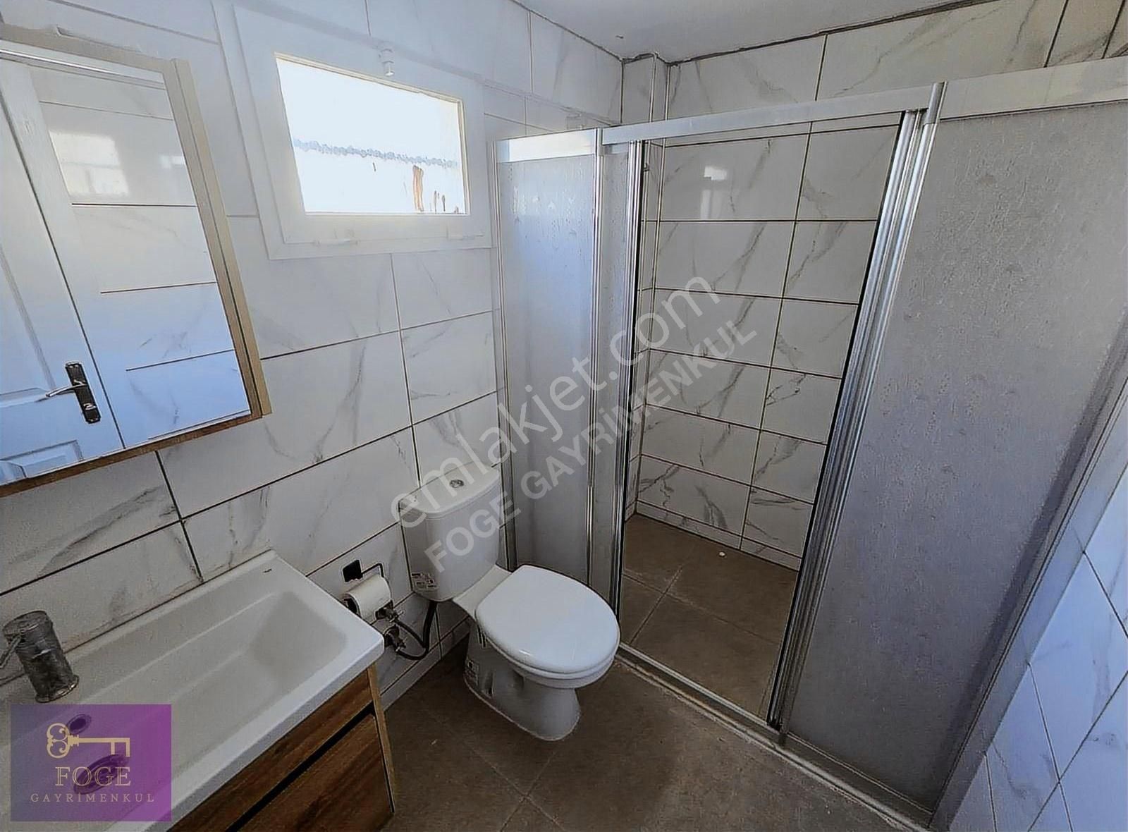 Yenifoça'da Deniz Ve Marina Manzaralı 3+1 Bahçeli Satılık Villa - Görsel 19