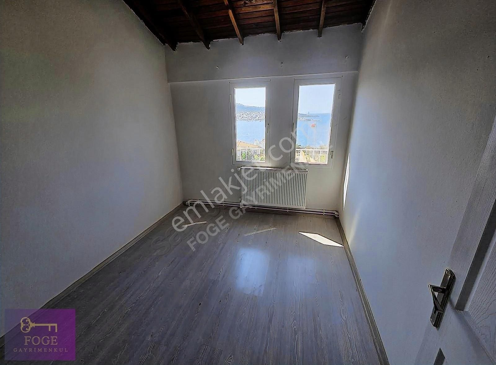 Yenifoça'da Deniz Ve Marina Manzaralı 3+1 Bahçeli Satılık Villa - Görsel 18