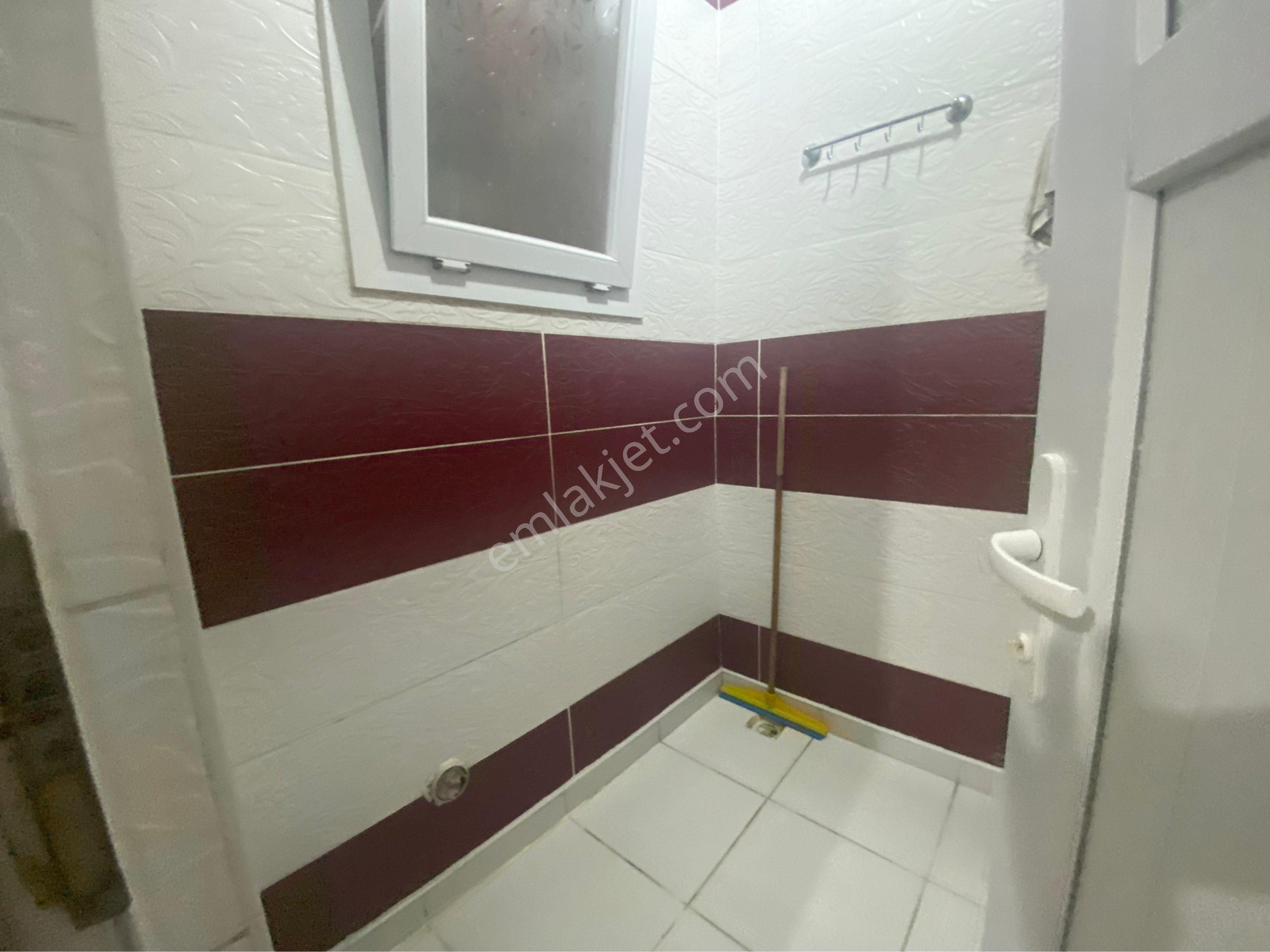 Güneş De 110m 3 Katlı, Semtpazarı Civarı, D. Gazlı, Bakımlı Ev - Görsel 26