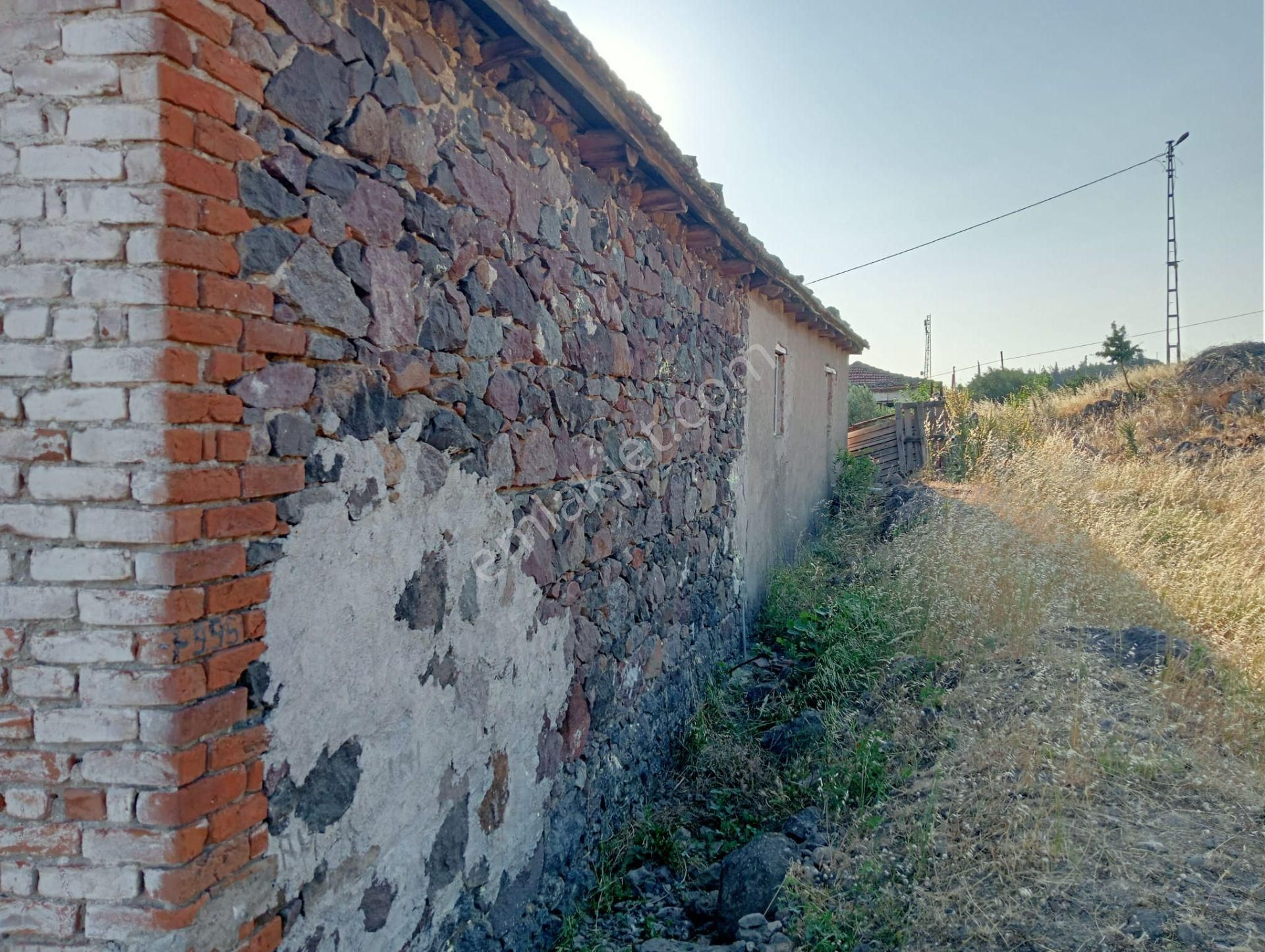 Göçbeylide 2 Adet Köy Evi - Görsel 3
