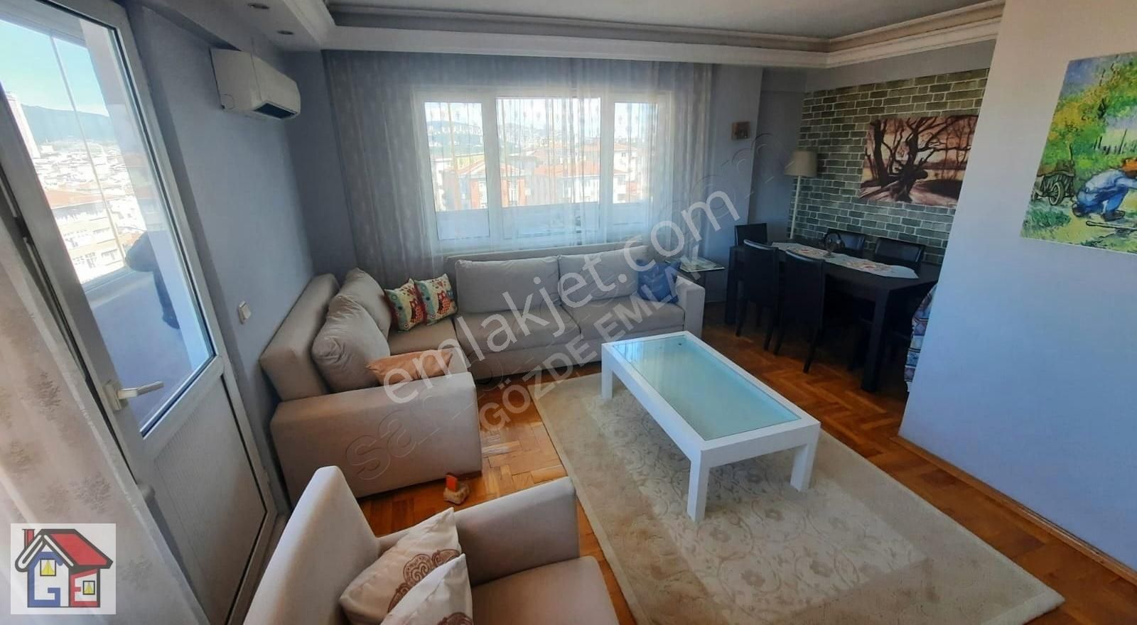 İçerenköyde Bostancı Köprüsü Yakınında Full Eşyalı 2+1 Daire