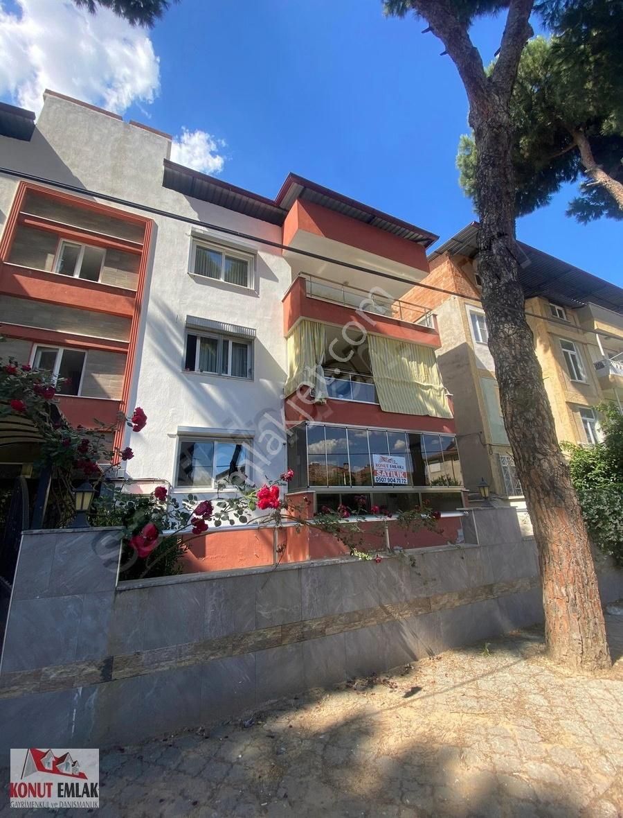 Konut Emlaktan Şirinevlerde Doğalgazlı Kiralık Daire