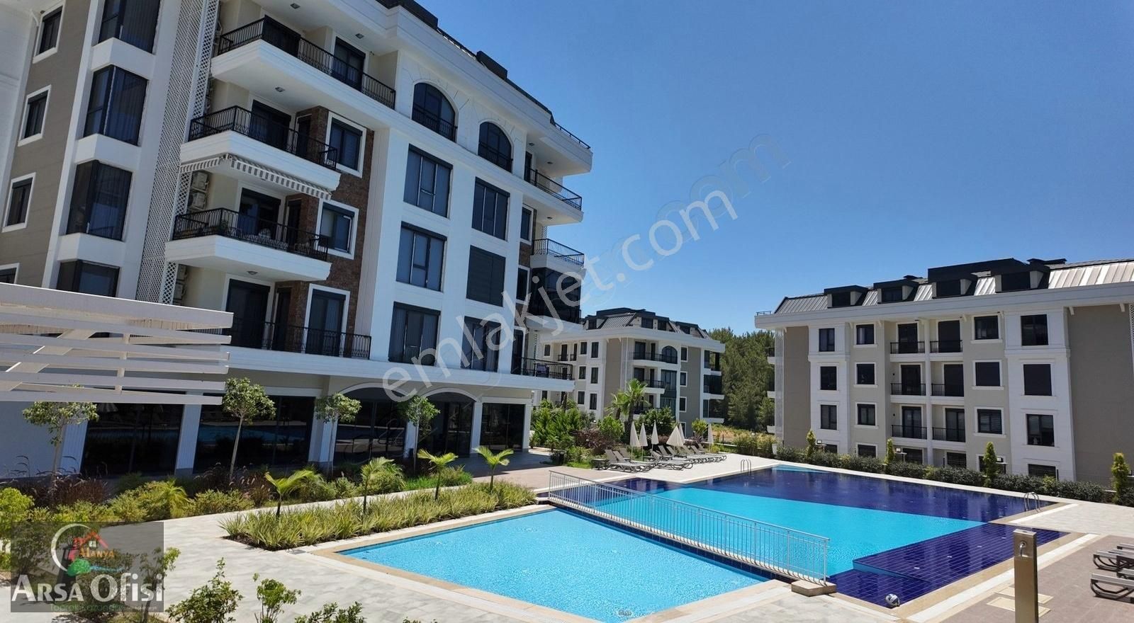 Alanya Oba'da Satılık Havuzlu Site'de 3+1 Daire