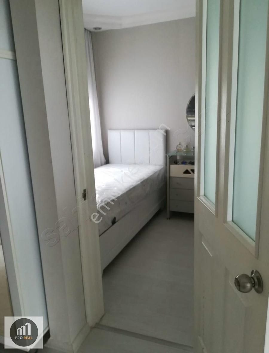 Cerrahpaşa Da Satılık Temiz 2+1 Manzaralı Daire - Görsel 19