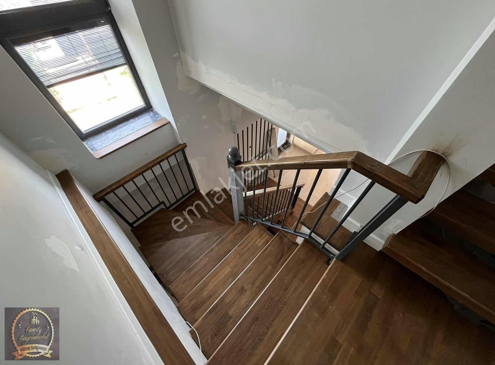 Silivri Merkez'de Deniz Manzaralı,havuzlu,lüks Villa - Görsel 32