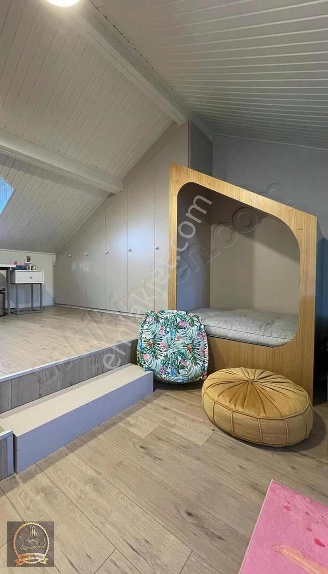 Silivri Uyumkent 8. Mahalle'de Havuz Başı A Tipi Villa - Görsel 18