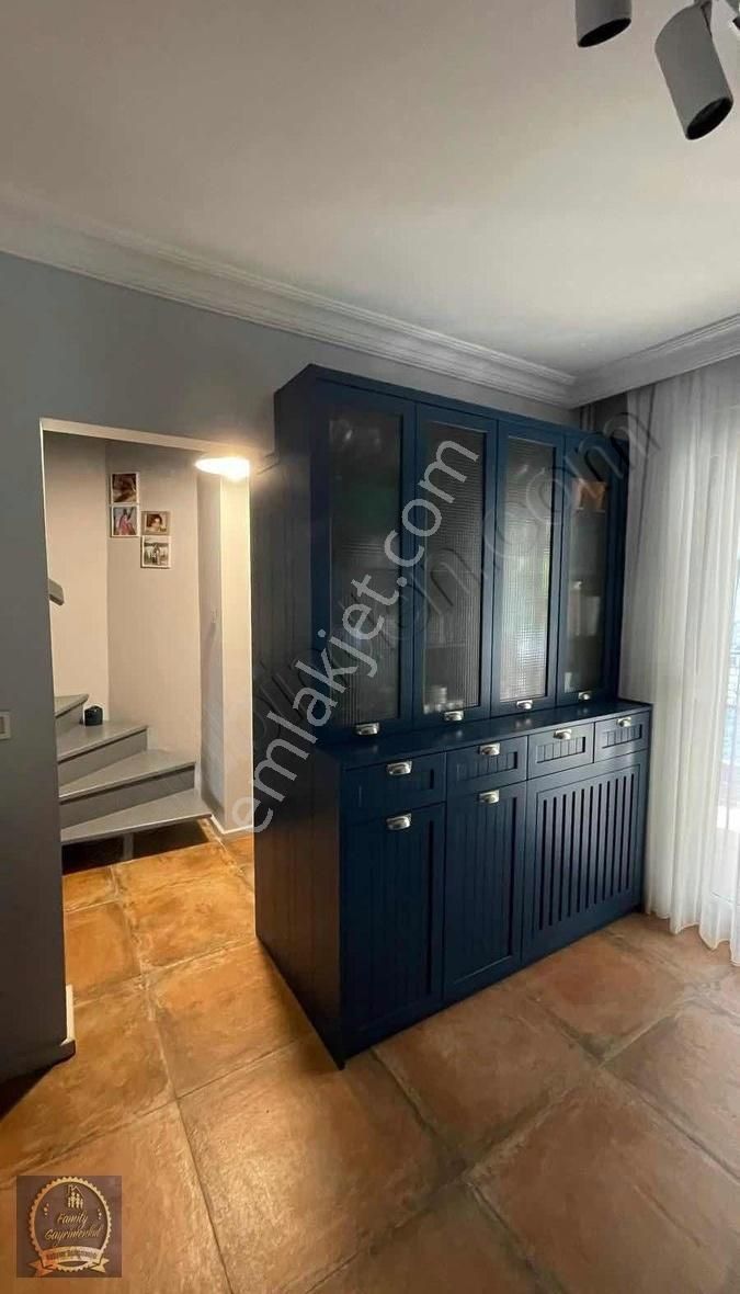 Silivri Uyumkent 8. Mahalle'de Havuz Başı A Tipi Villa - Görsel 9