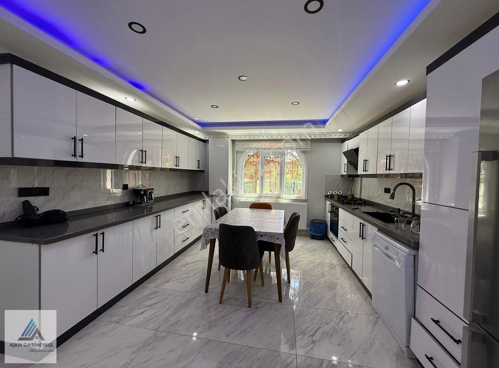 Çerkezköy Satılık 4+2 Müstakil Havuzlu Muhteşem Villa - Görsel 13