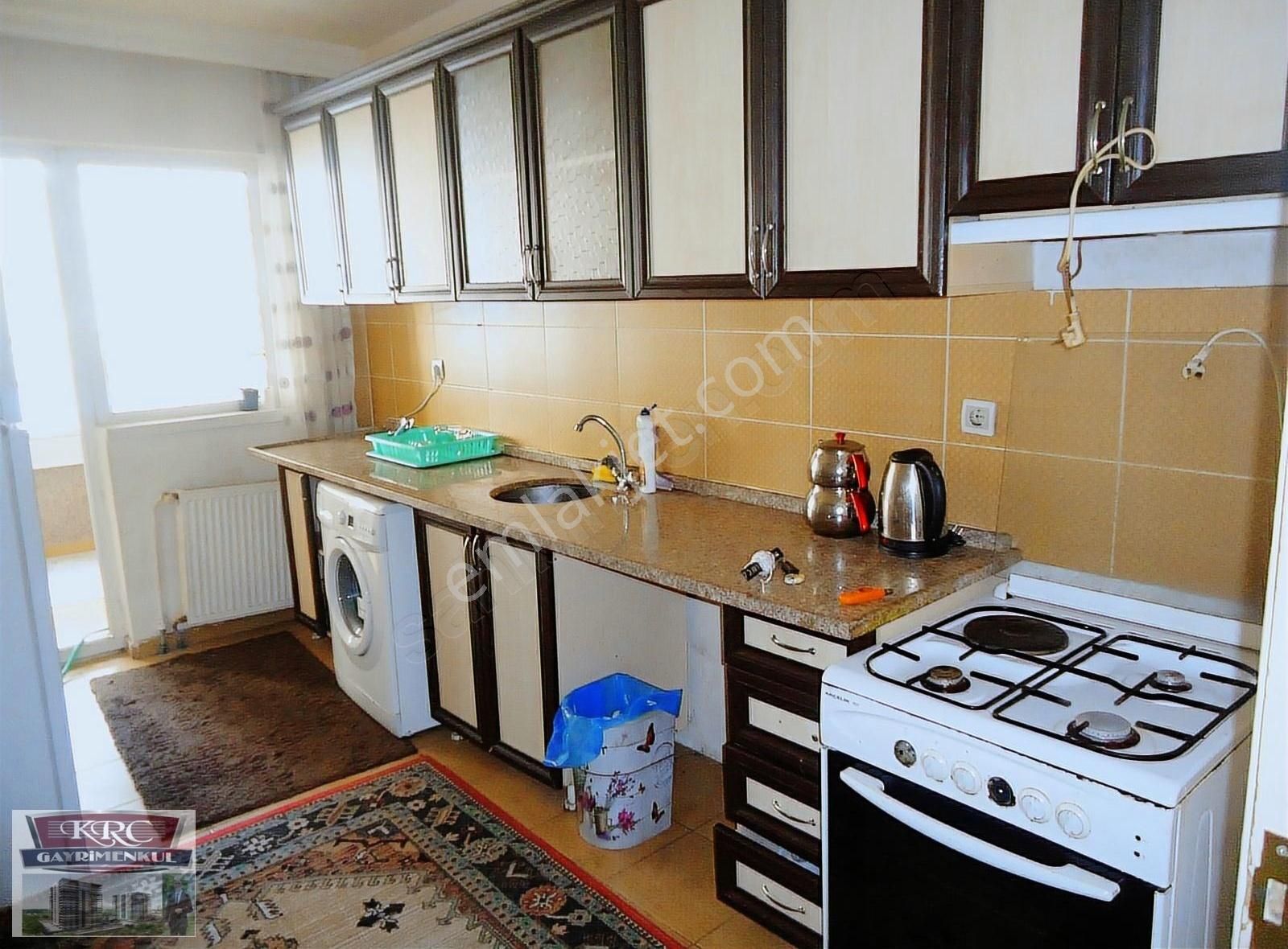 Krc'den 4.kolorduya Yakın Mesafede Eşyalı Kiralık 3+1 Daire