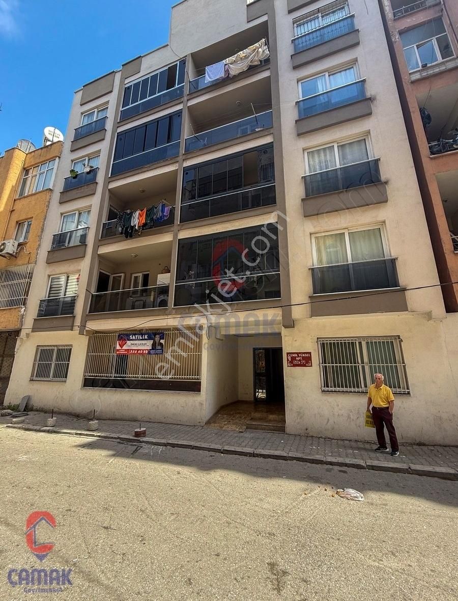 Çamak Gayrimenkul'den Cengiz Topel Caddesi Satılık 2+1