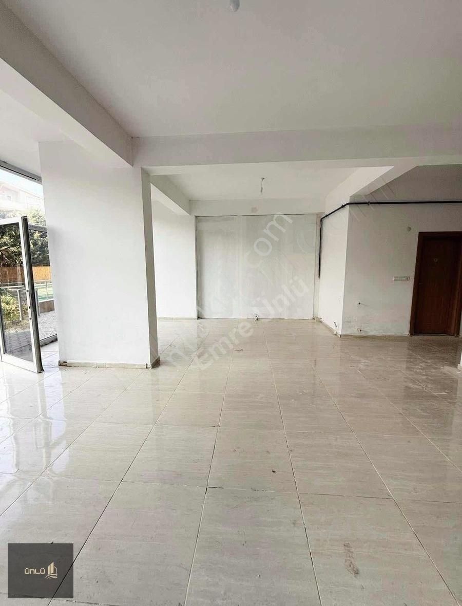 Mudanya Halitpaşa Mahallesinde Kiralık Dükkan 120 M2