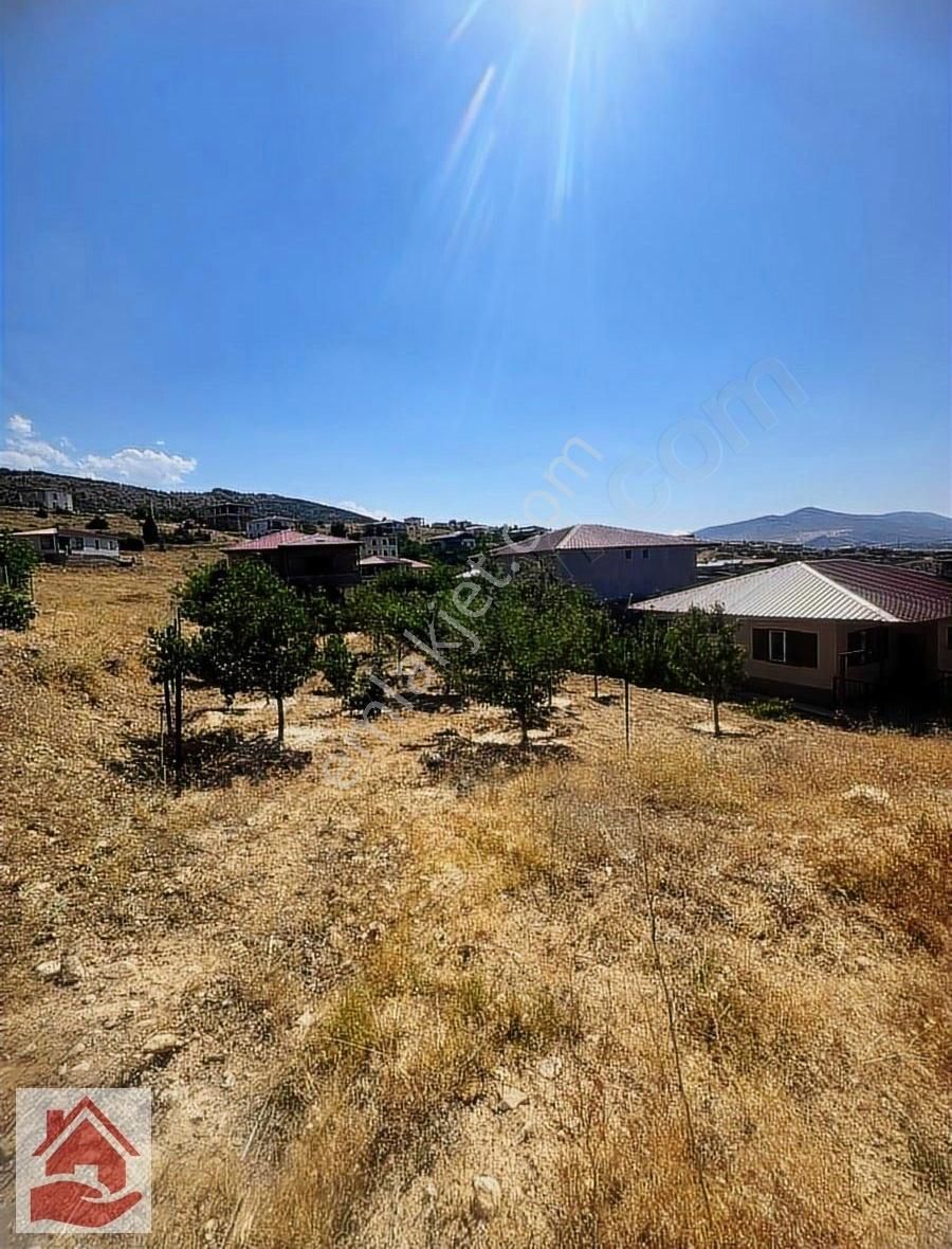 Ulukışla Tekneçukurda 220 M2*güzel Konumda*satılık Yaylalık Arsa