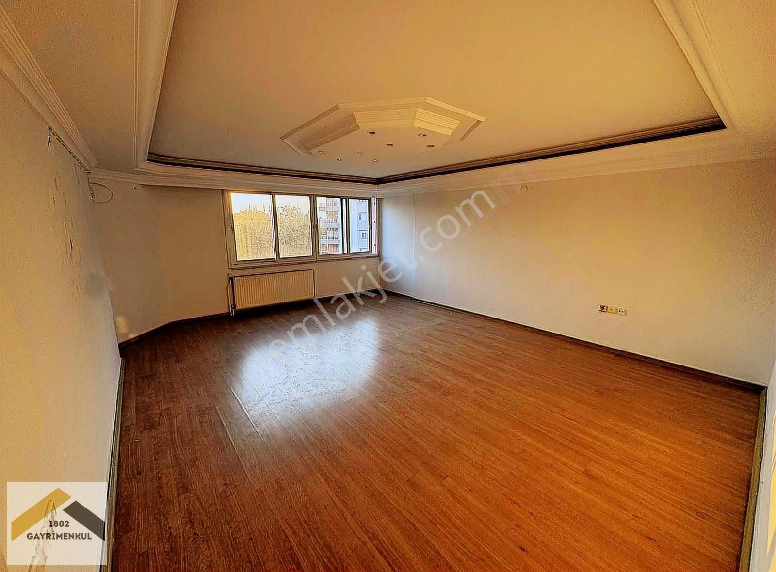Muhteşem Konumda Kiralık 3+1 Ofis Veya Ev