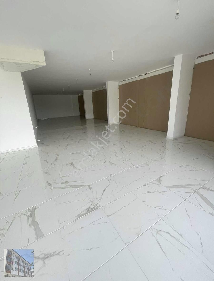 Kiralık Düz Ayak Dükkan