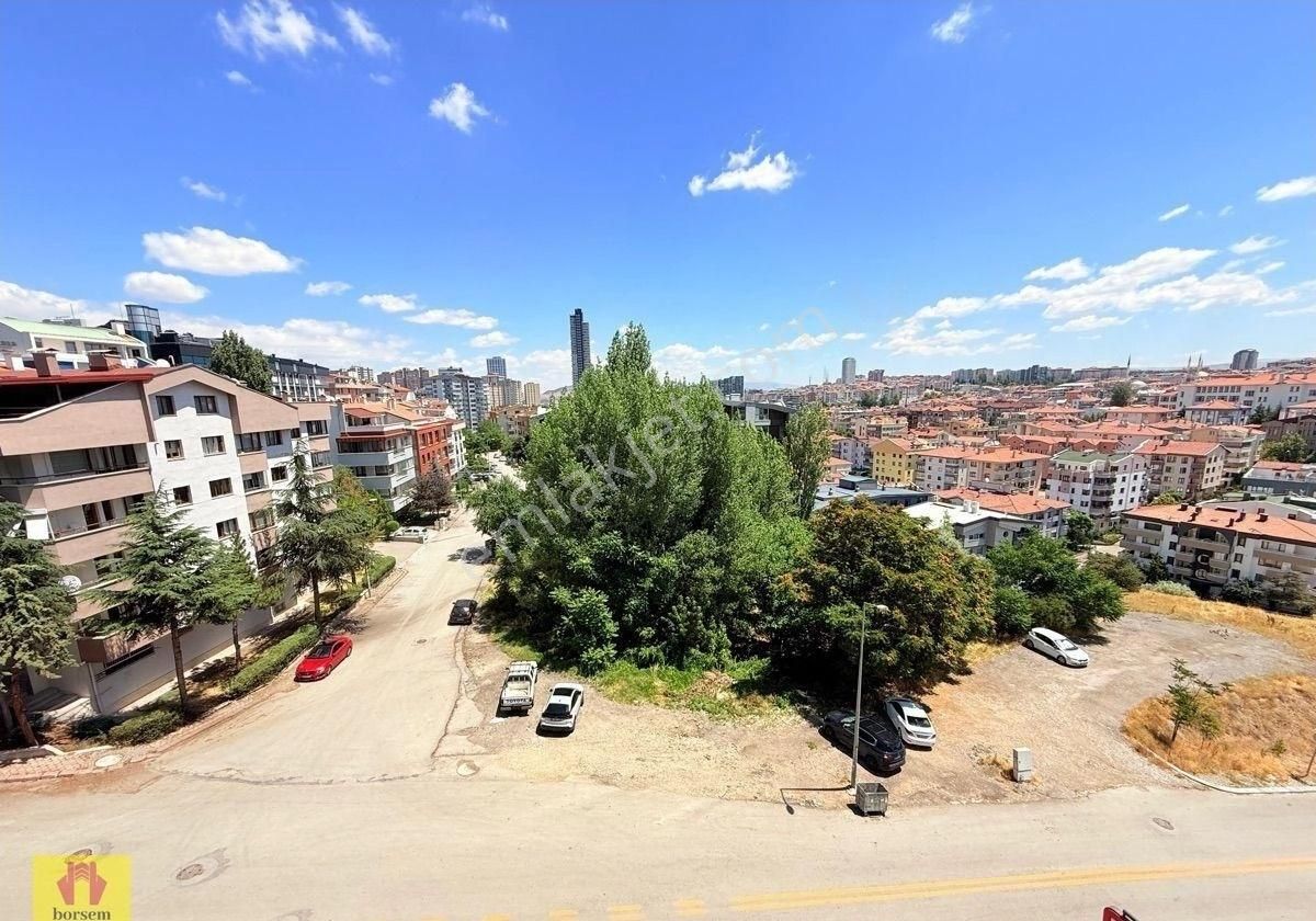Çankaya Birlik Yasam Hastanesi 190 M2 4+1+ Kilerli Cift Banyo Asansör Garajli Kombili Daire