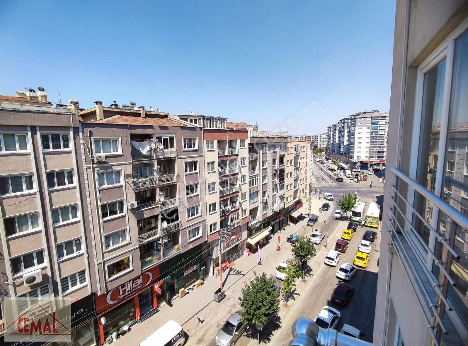 Cemal Emlak Bursa Yıldırım Beyazıt Cd Üstü 5+1 Asansörlü Yeni Bi