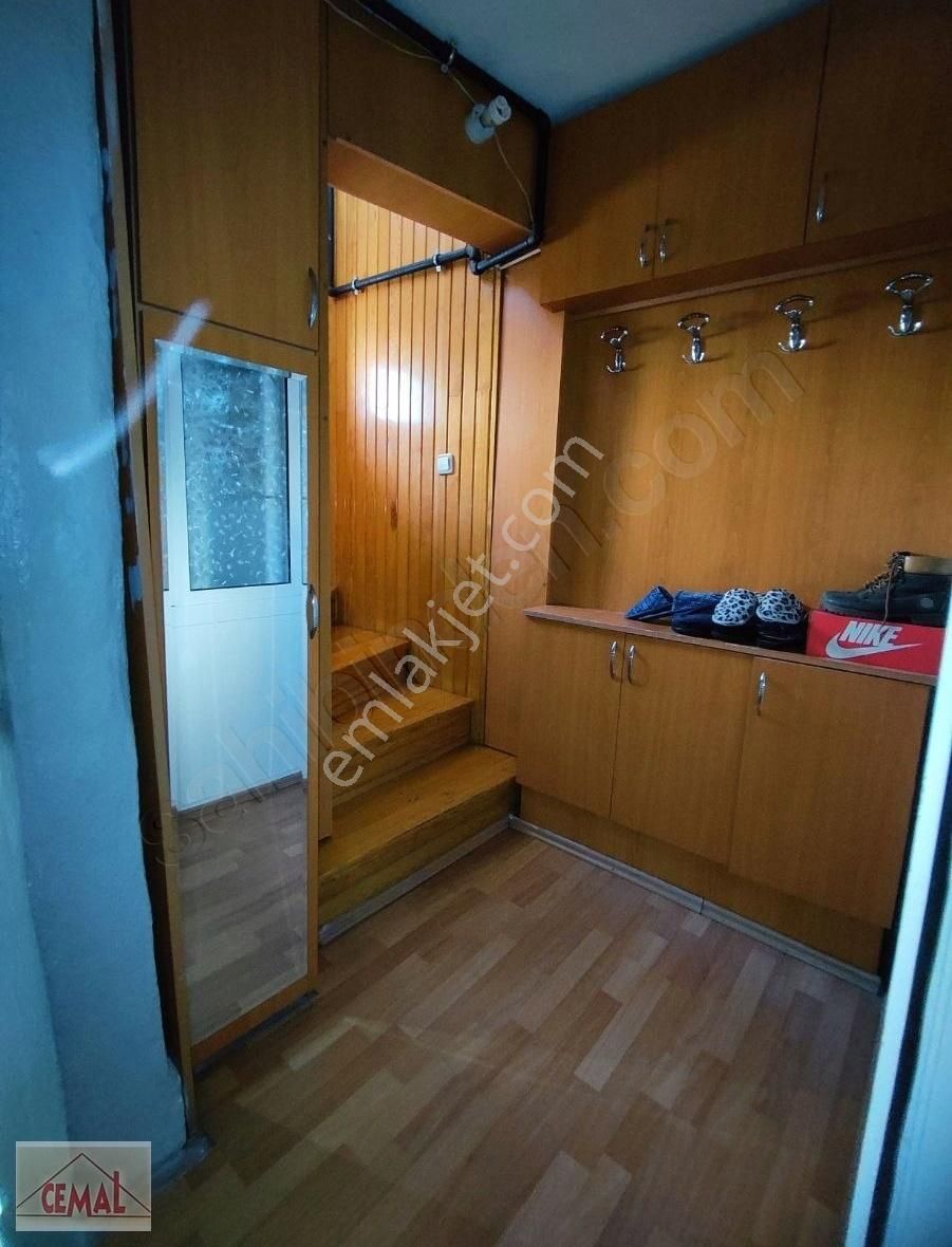Cemal Emlak Bursa Yıldırım M.akif Ersoy 3.5 Katın 2.5 Kati His - Görsel 4
