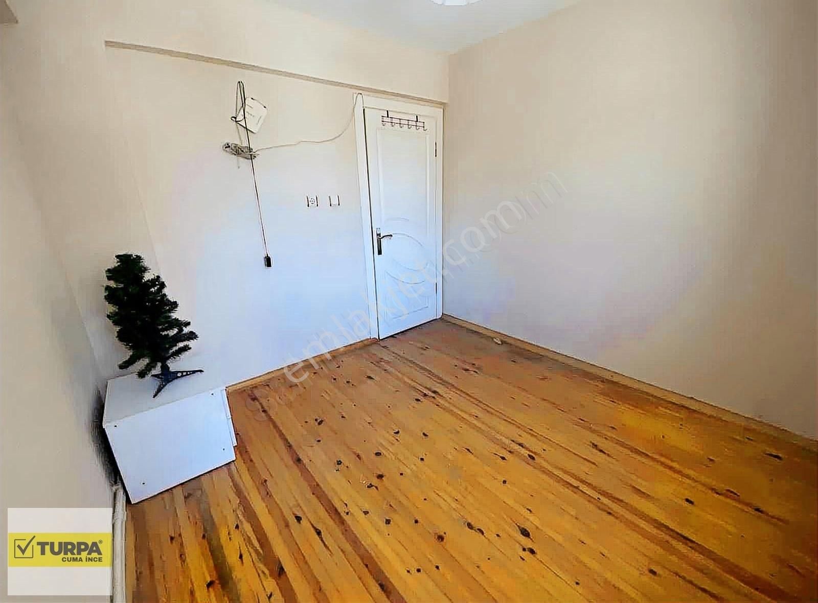 Aydın Söke'de Site İçi Satılık 3+1 Daire