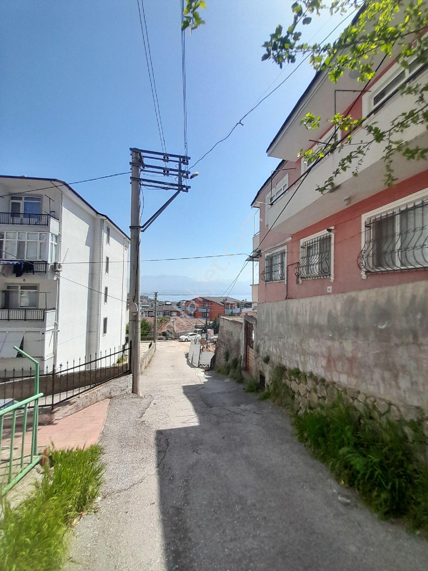 İzmit Zabıtan Mahallesi'nde Satılık Müstakil Ev - Görsel 4