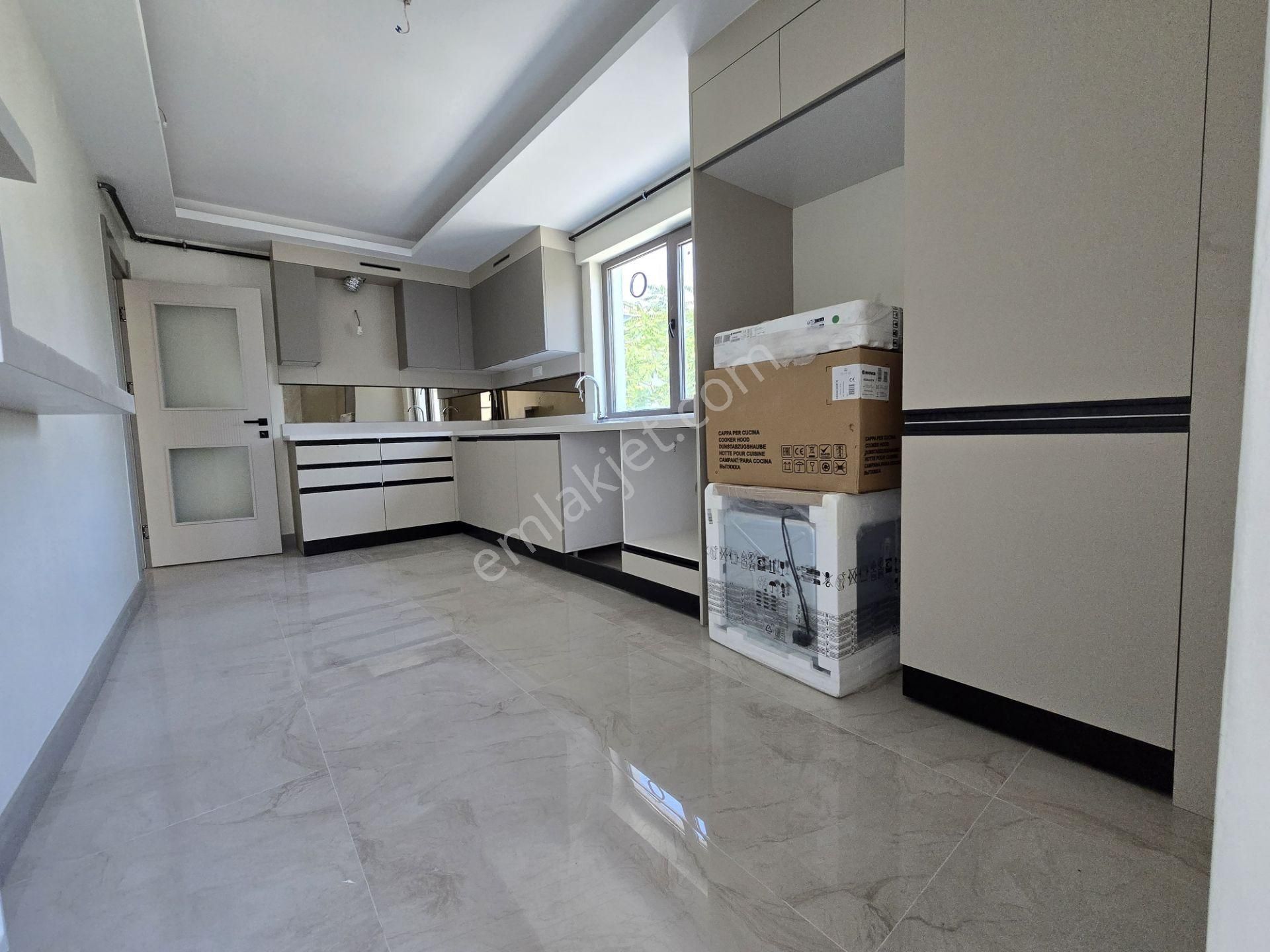Kazımkarabekir Mah Satılık 3+1 Çift Banyolu Arakat Sıfır Daire