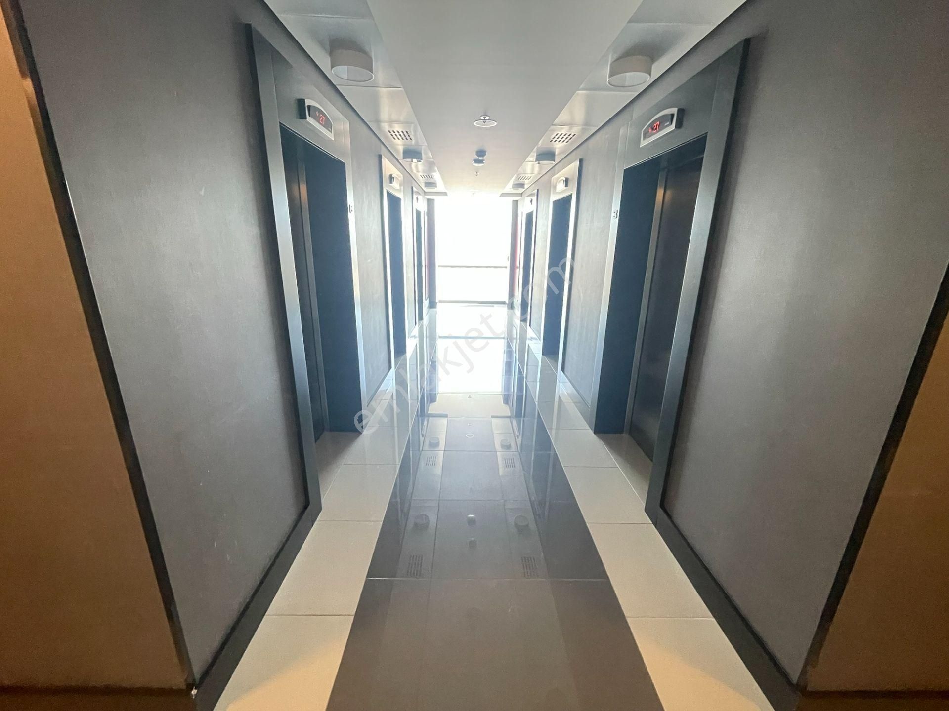 Folkart Towers A Kulede Deniz Tarafında Satılık Prestijli Ofis! - Görsel 24