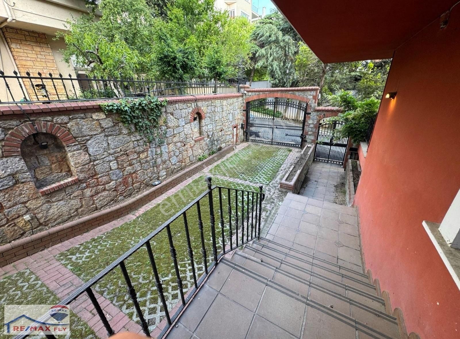 Tarabya'da Satılık Taşınmaya Hazır Villa - Görsel 28