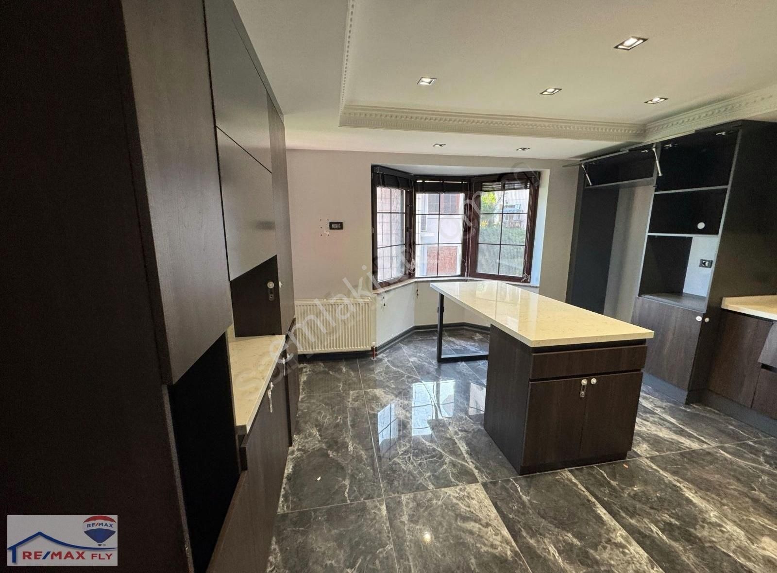 Tarabya'da Satılık Taşınmaya Hazır Villa - Görsel 2