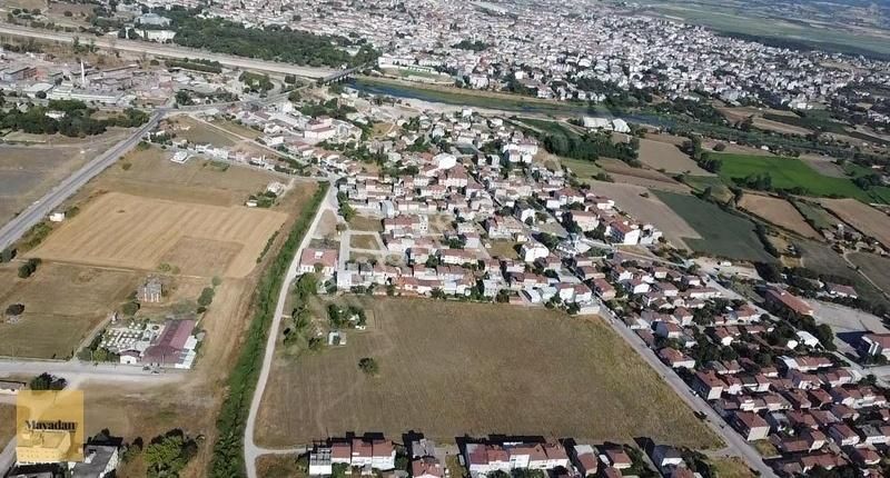 Mayadan Gönen Karşıyaka'da Satılık 409m2 İmarlı Köşe Parsel