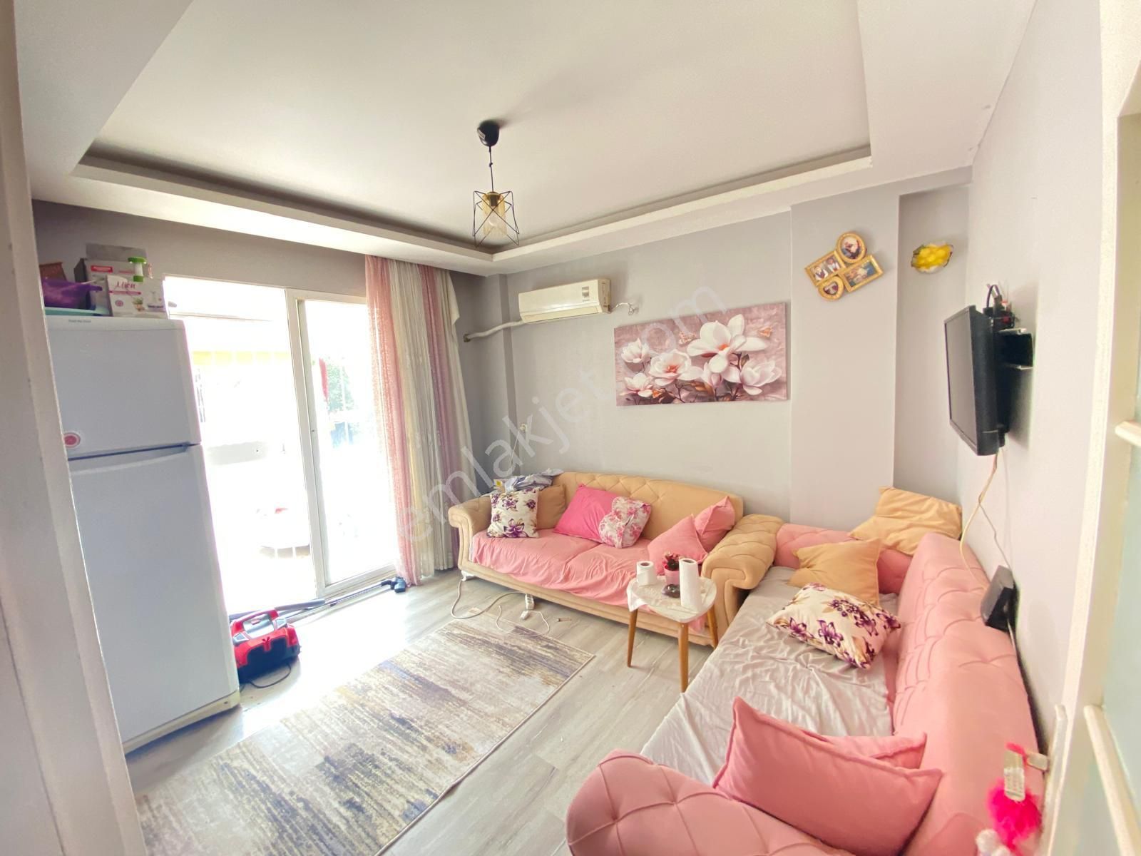Prestij'den Sağlık'ta 6 Yaşında Müstakil Bahçeli 2+1 Daire