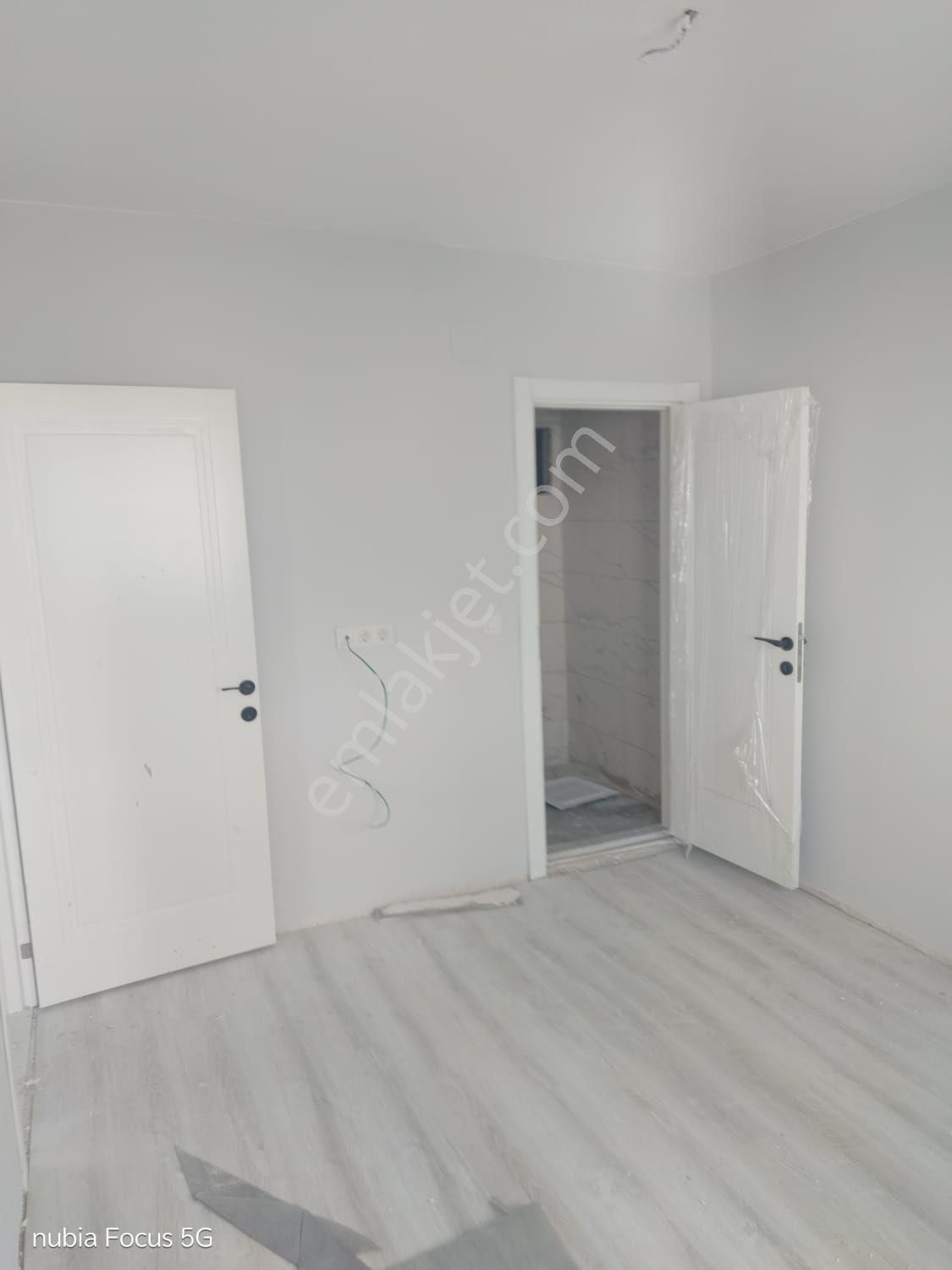 Adana Sarıçamda Satılık 2+1 Açık Mutfak Daire