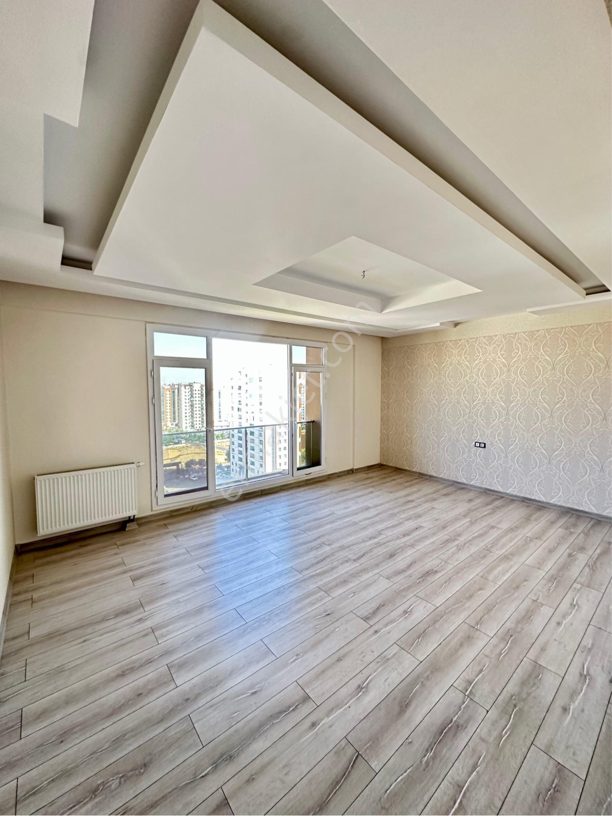 Winstown Avm Civarı Satılık 3.5+1 Daire