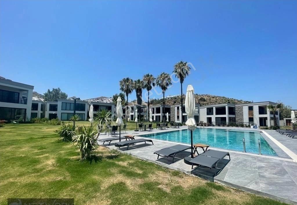 Bodrum Bağla Denize 30 Mt. Plaj Kullanımlı Satılık 2+1 Daire