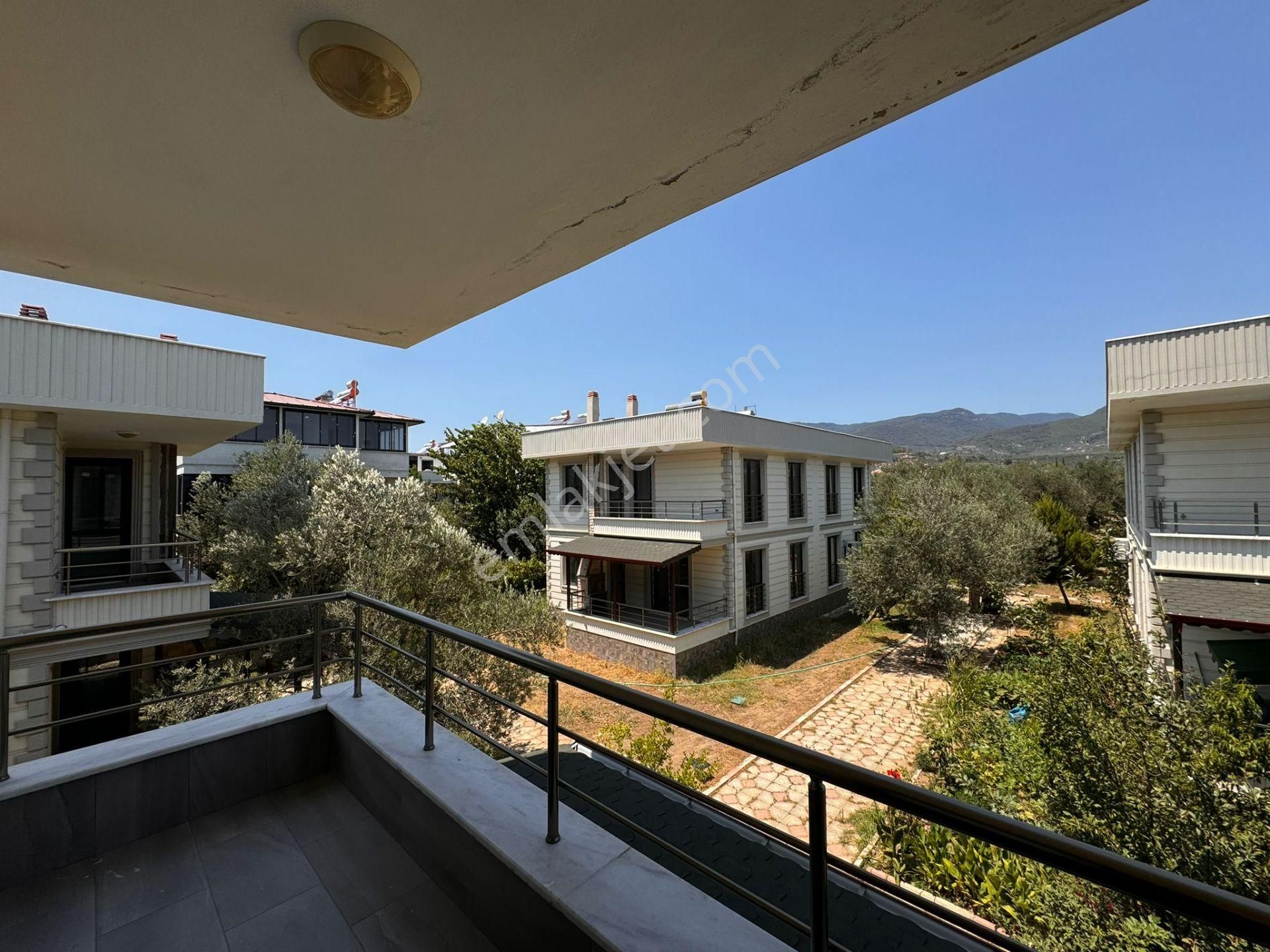 Edremit Gürede Site İçinde Denize Yürüme Mesafesinde 3+1 Villa - Görsel 19