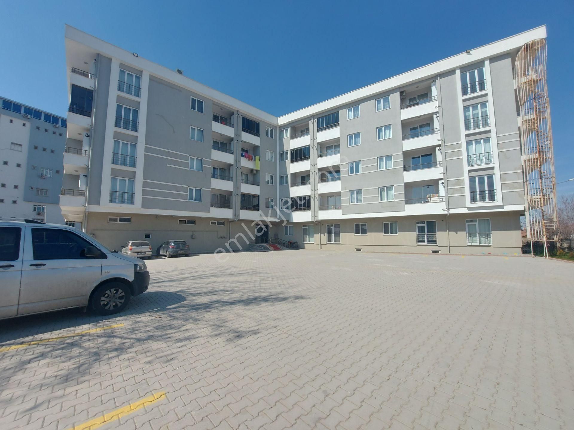 Değer'den Divan Hast. Yanı 1+1 Boş Daire
