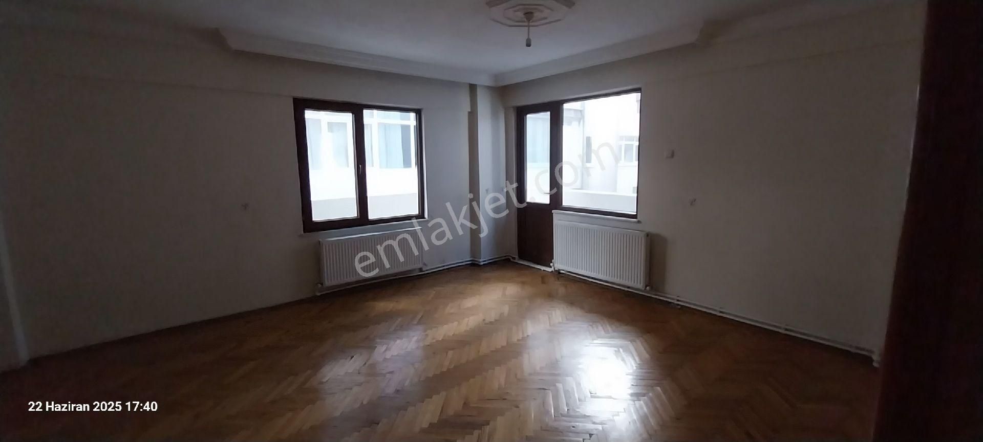 Karabuük İli Merkez İlçesi Şirinevler Mahallesinde Kiralık 2+1 Daire