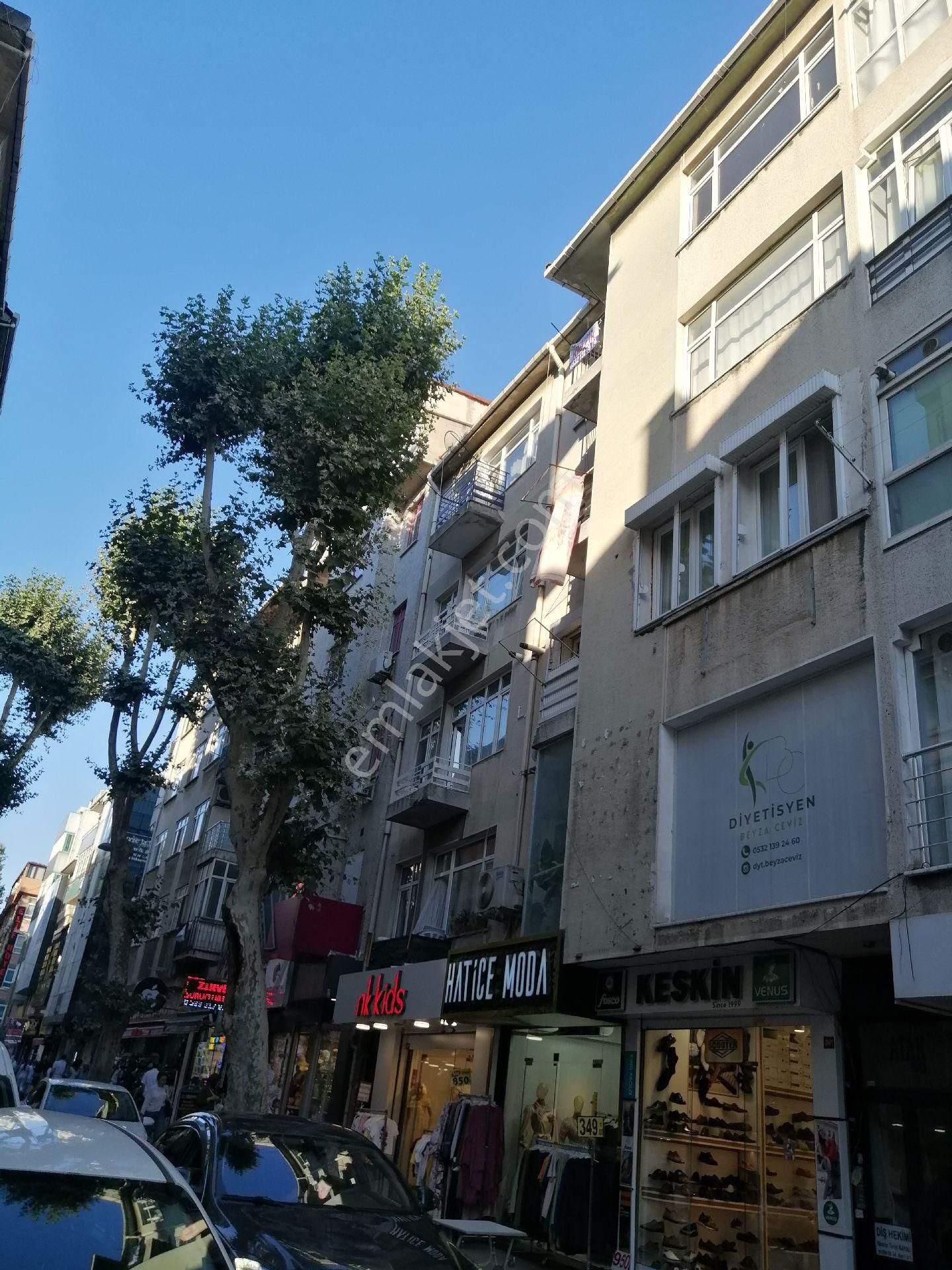 Batı Mah. 23 Nisan Cad. Kullanışlı - Yatırımlık 2+1 Satılık Daire