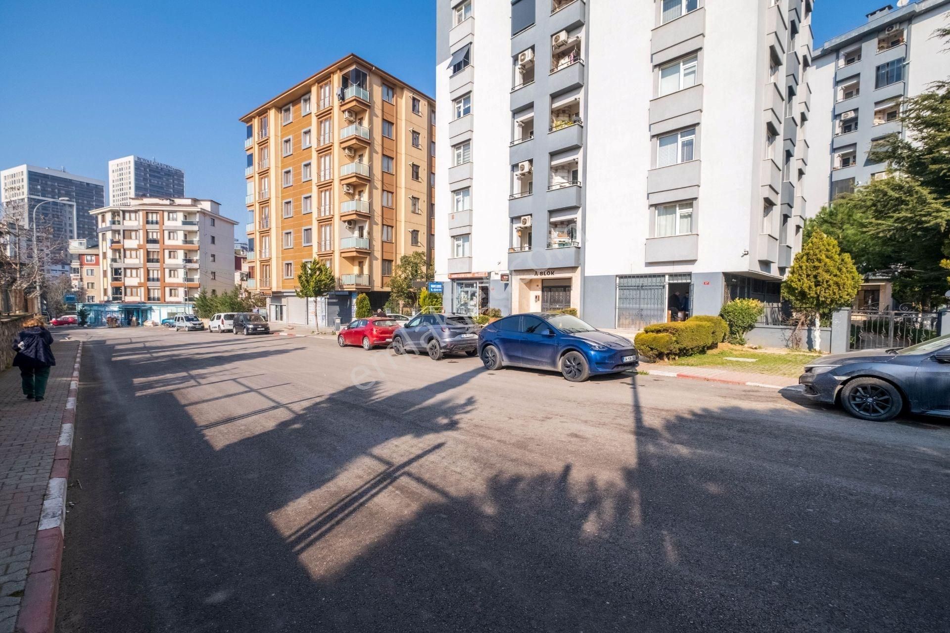 Kartal Soğanlık Milangaz Cad. 68m² Köşe Parsel Kiralık Dükkan