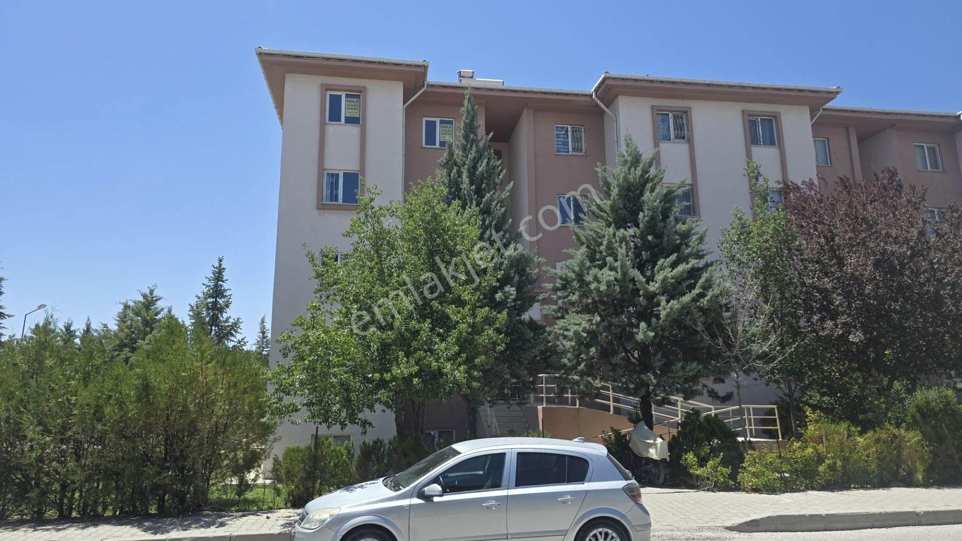 Karapınar Emlak'tan Toki Okulu Karşısı Kiralık 2+1 Daire