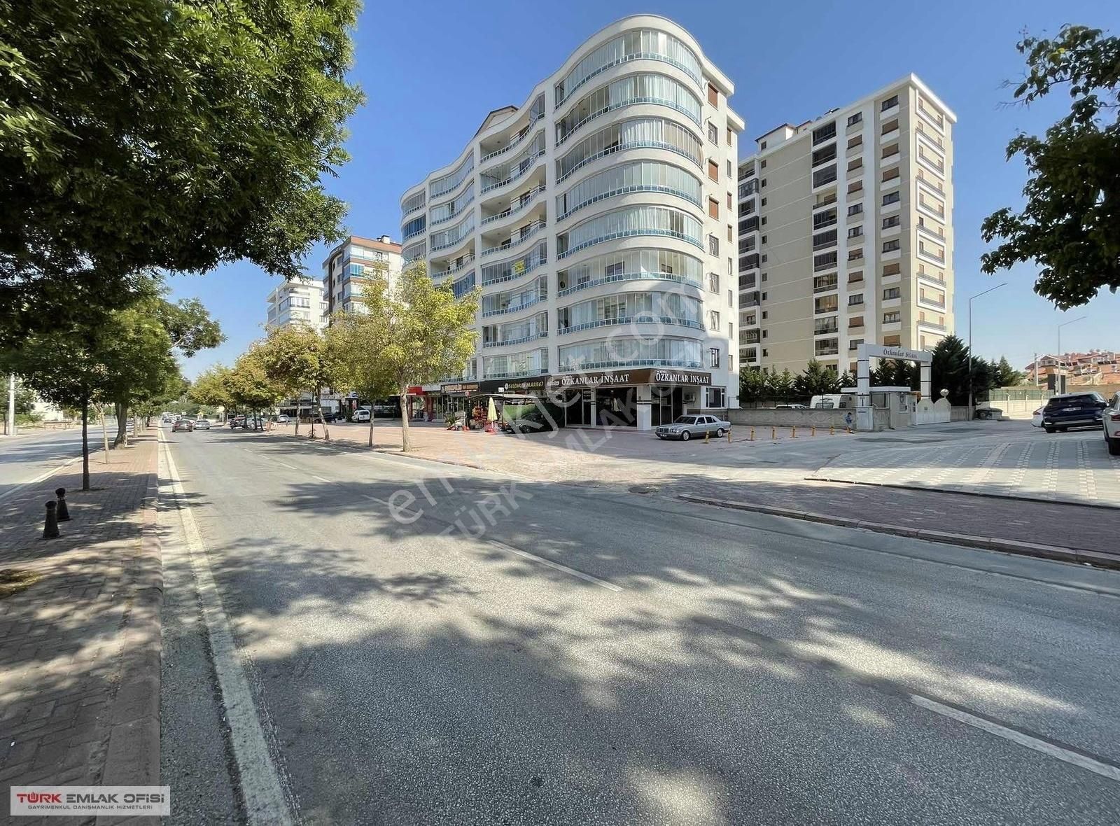Beyşehir Caddesine Cephe 3+1 Arakat Satılık Daire