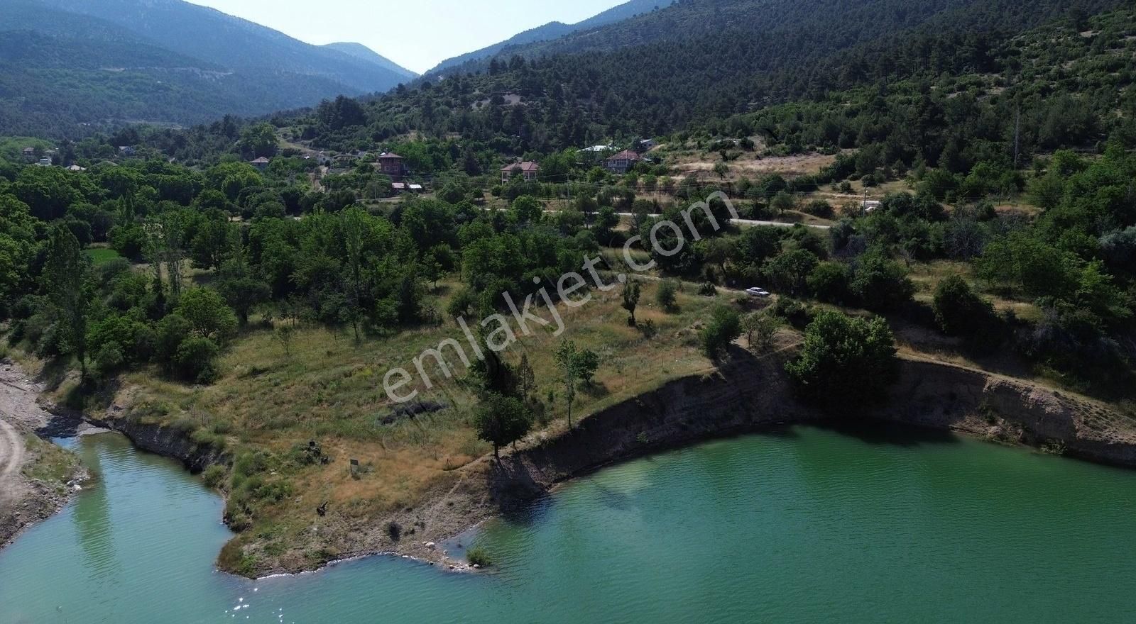 Korkuteli Yeltende Satılık Gölet Kenarı Yelten Manzaralı Bahçe - Görsel 5