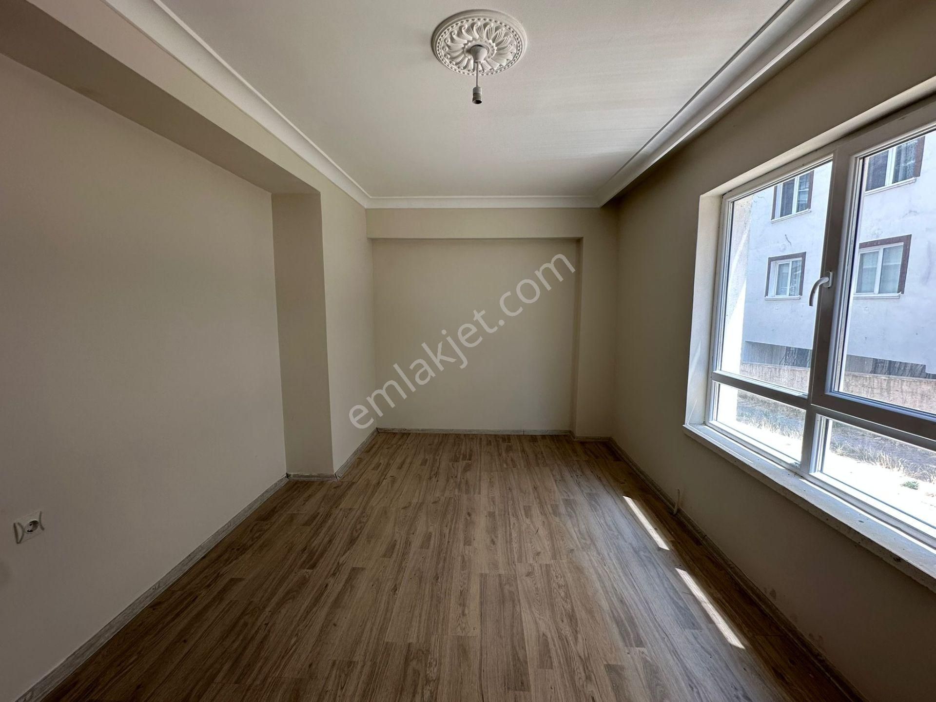 Karapürçek'te Külliye Yakınında Asansörlü 4+1 Satılık Daire !! - Görsel 8