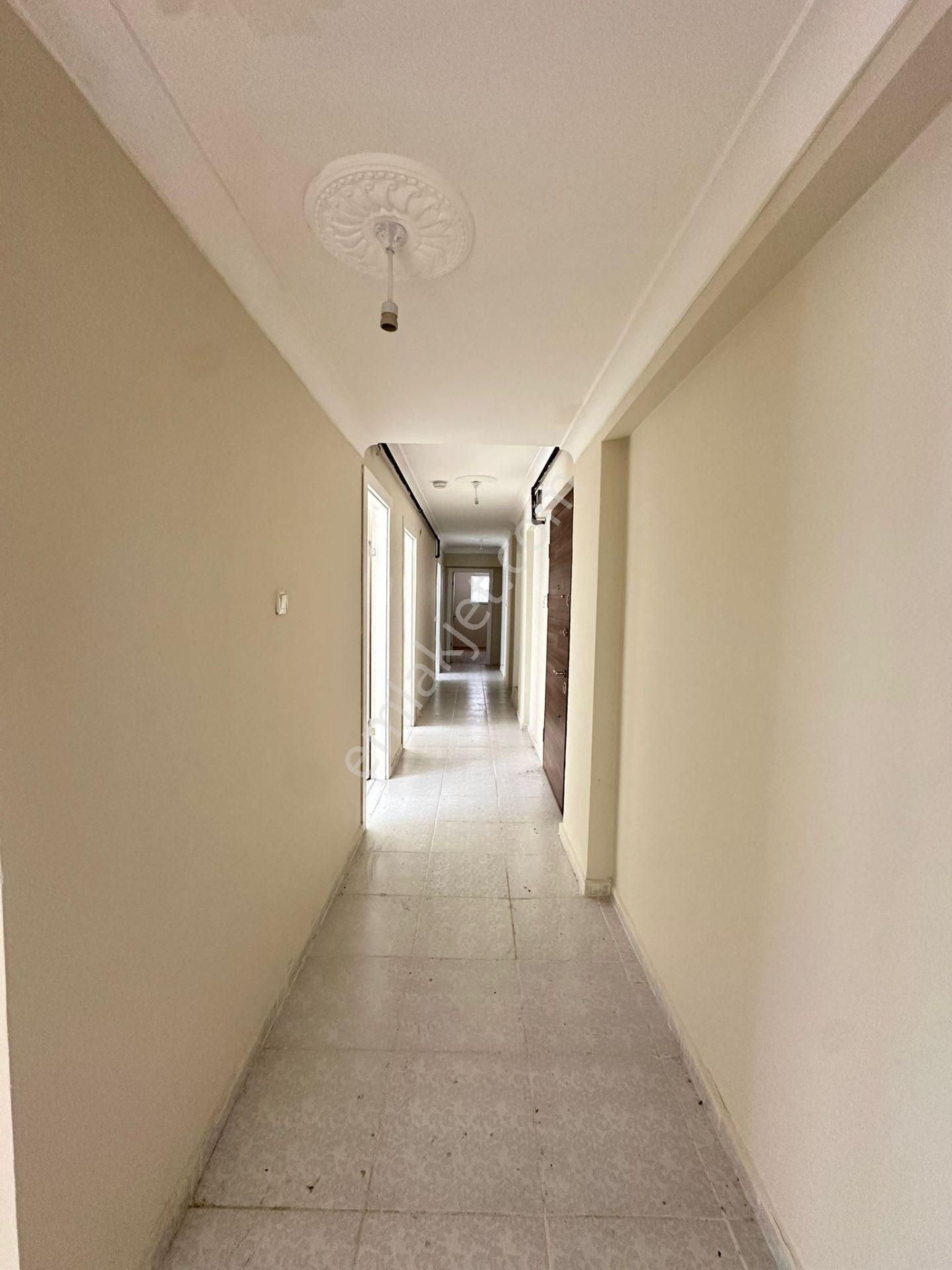 Karapürçek'te Külliye Yakınında Asansörlü 4+1 Satılık Daire !! - Görsel 17