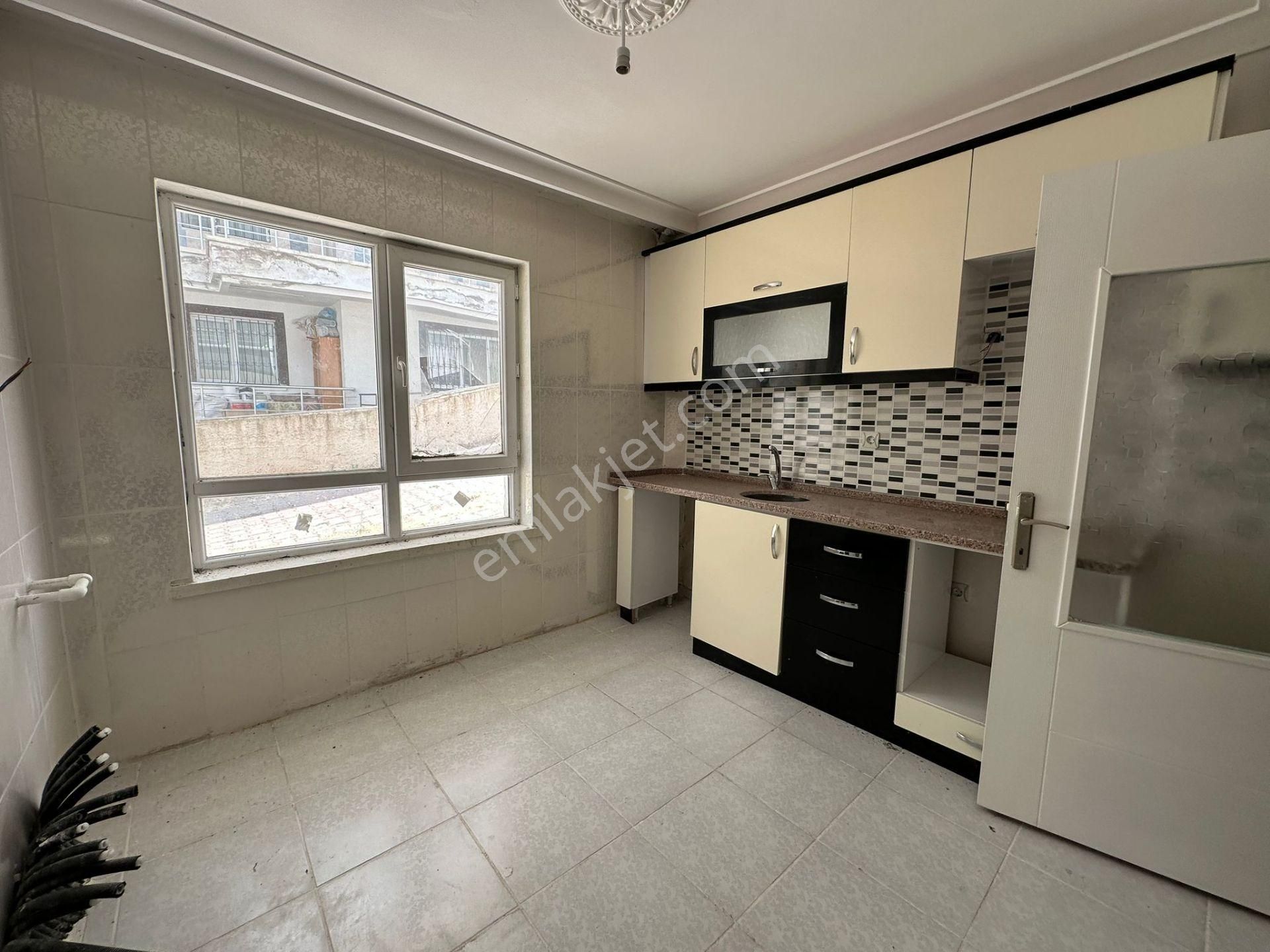 Karapürçek'te Külliye Yakınında Asansörlü 4+1 Satılık Daire !! - Görsel 2