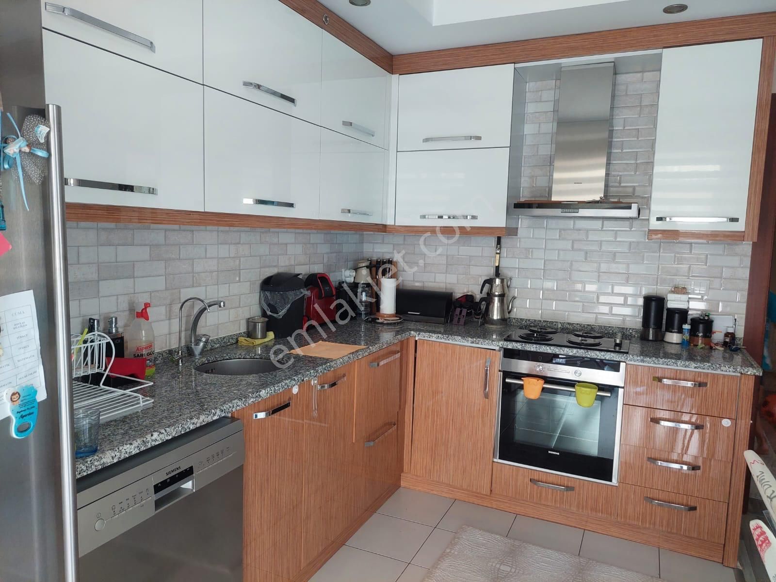 Kaan Emlaktan Değirmenönünde Lüx 3+1 Kiralık Daire